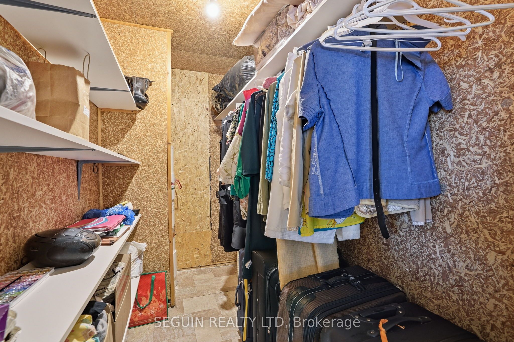 650 Berthiaume Street Property Photo 31