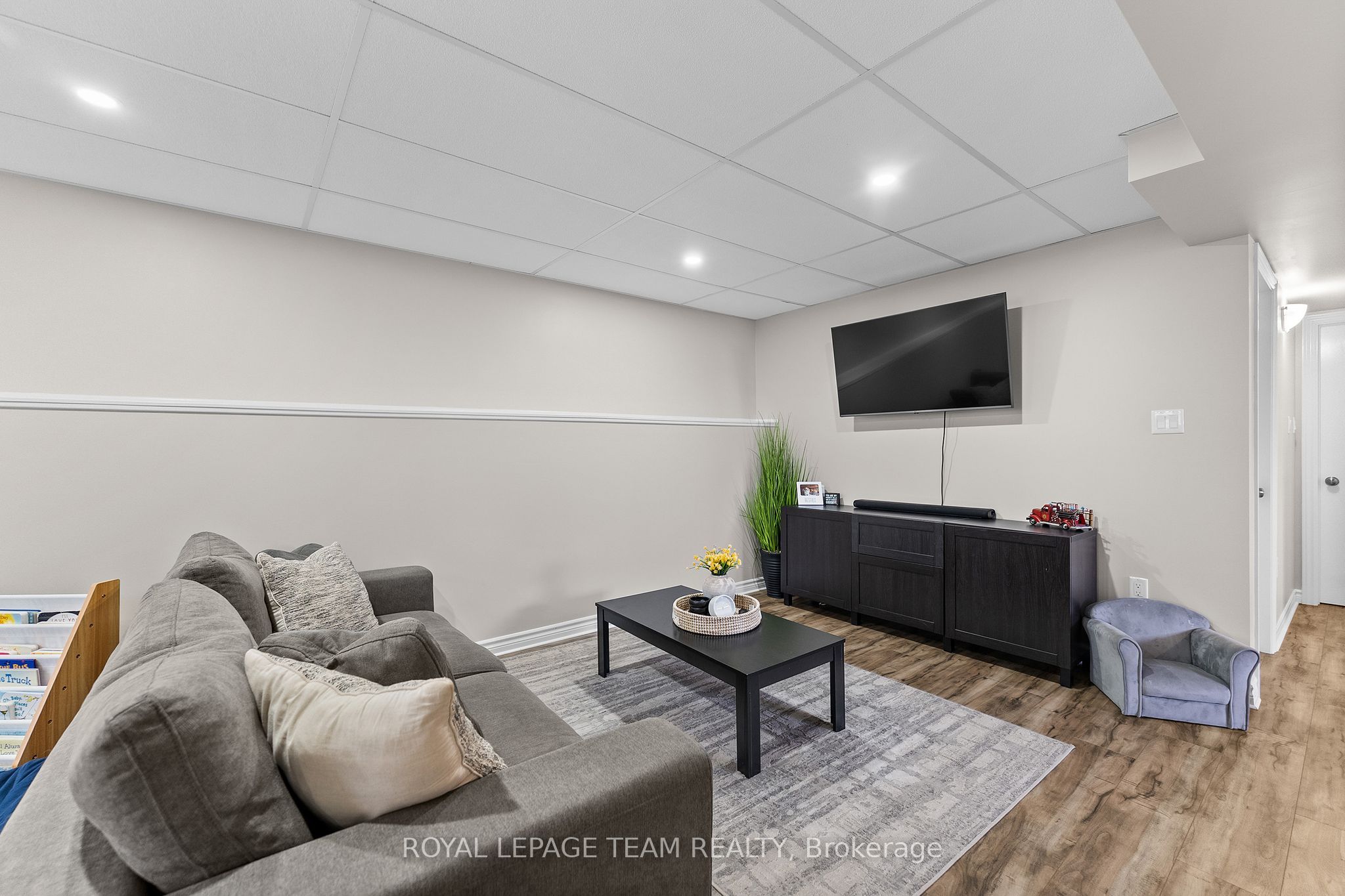 9 Terrance Drive Property Photo 20