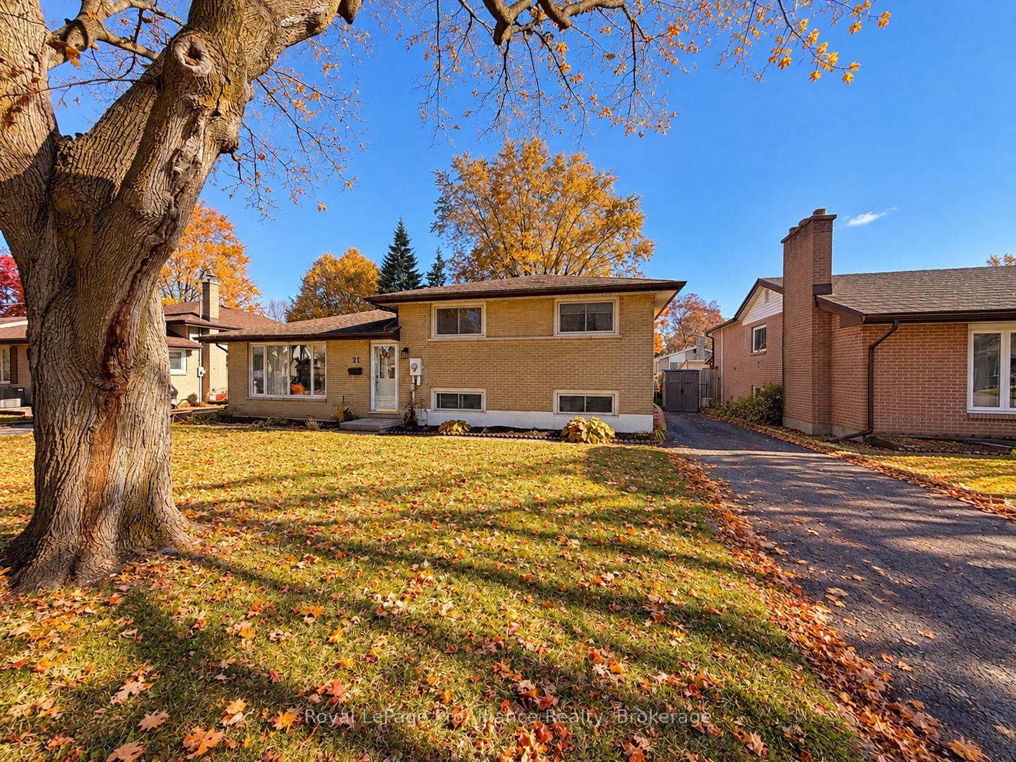21 Lambert Drive Property Photo 2