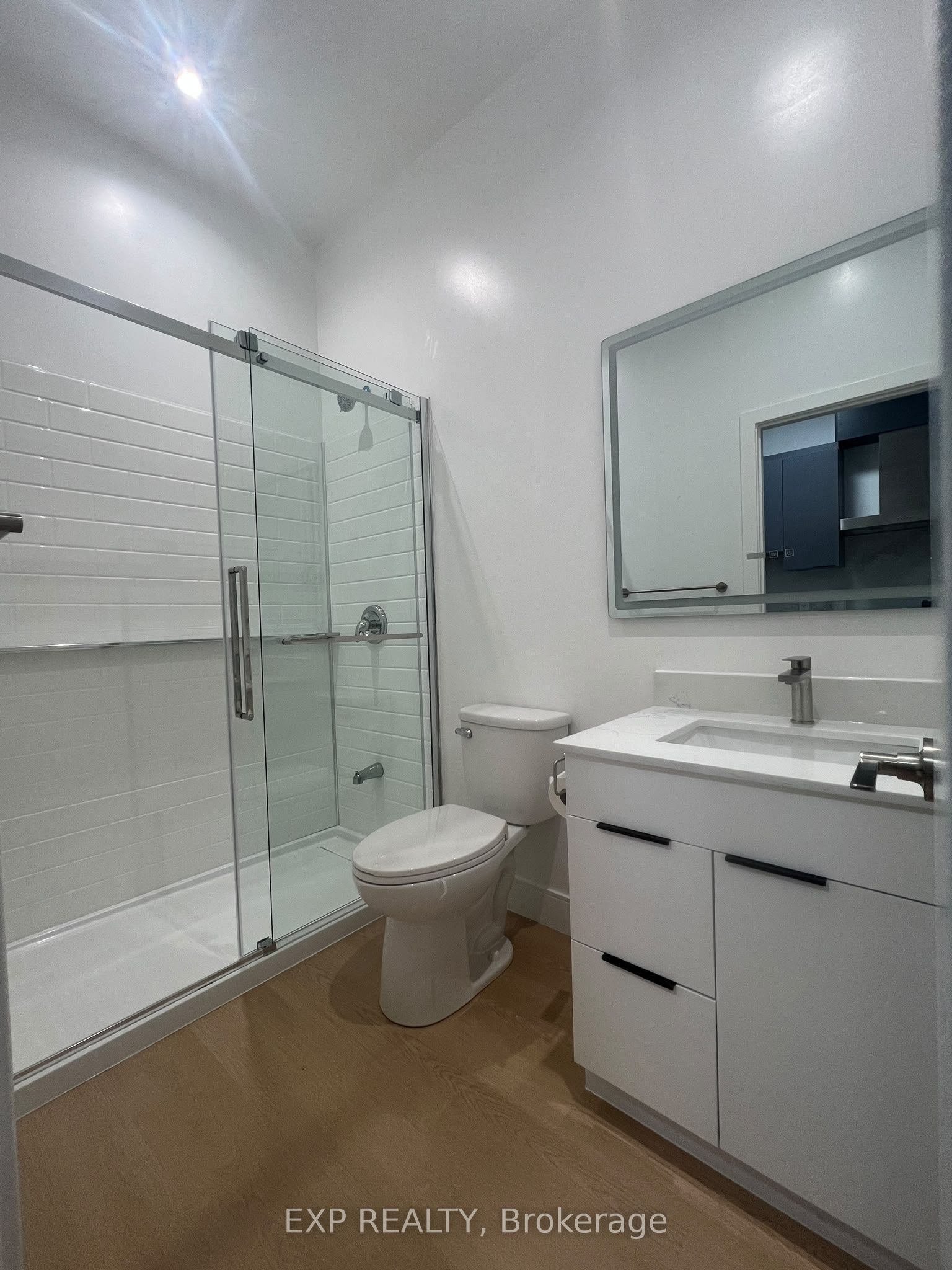 264-268 Ottawa Street N 1 Property Photo 5