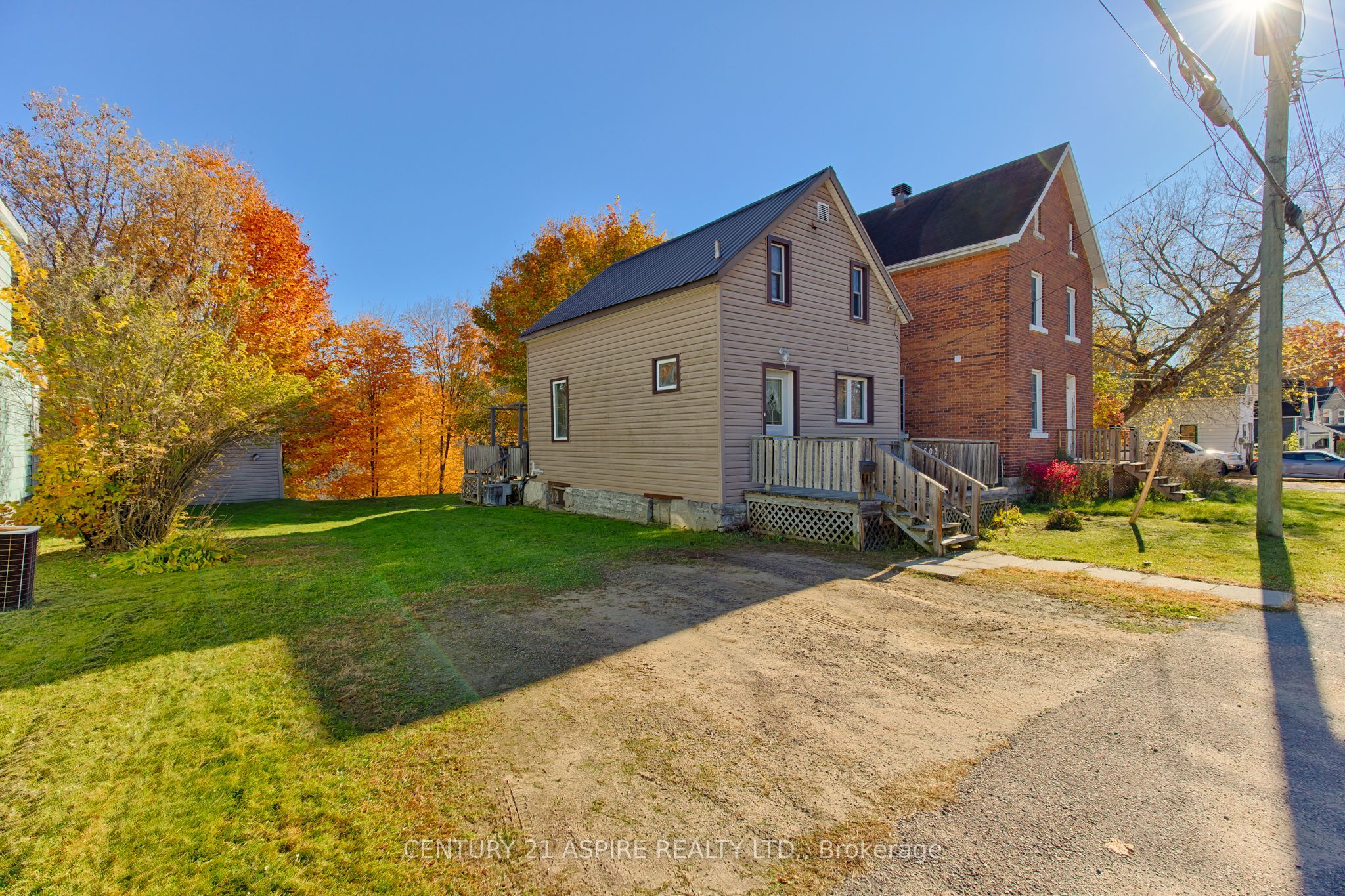 503 Moffat Street Property Photo 1