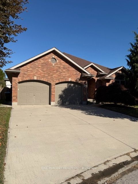 25 Falconridge Court Property Photo 1