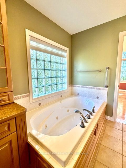 25 Falconridge Court Property Photo 10