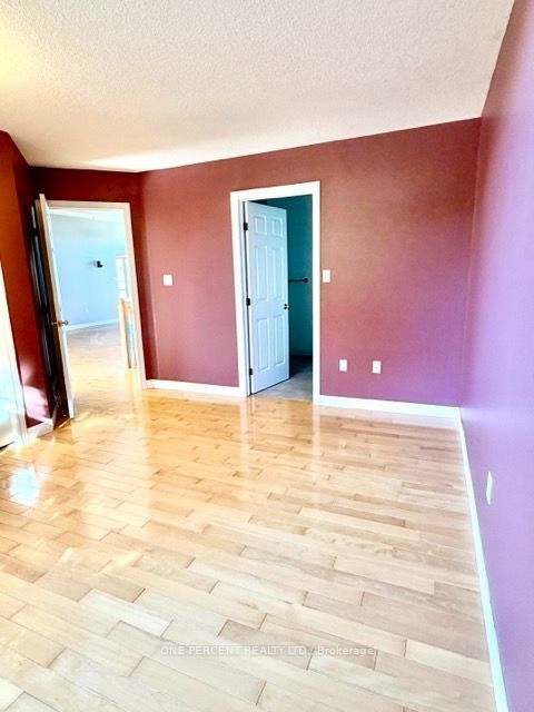 25 Falconridge Court Property Photo 12