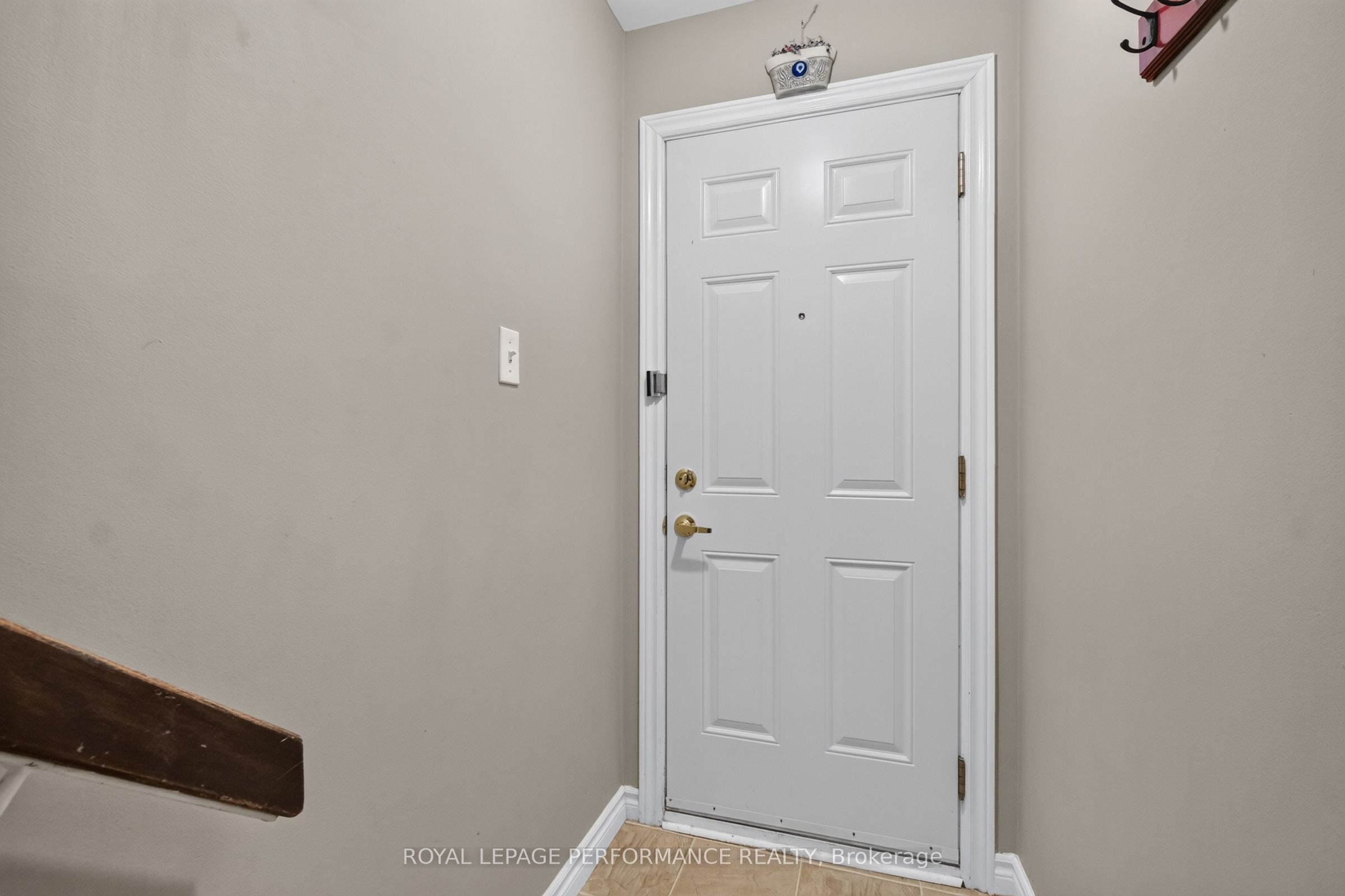 1602 Locksley Lane Property Photo 4