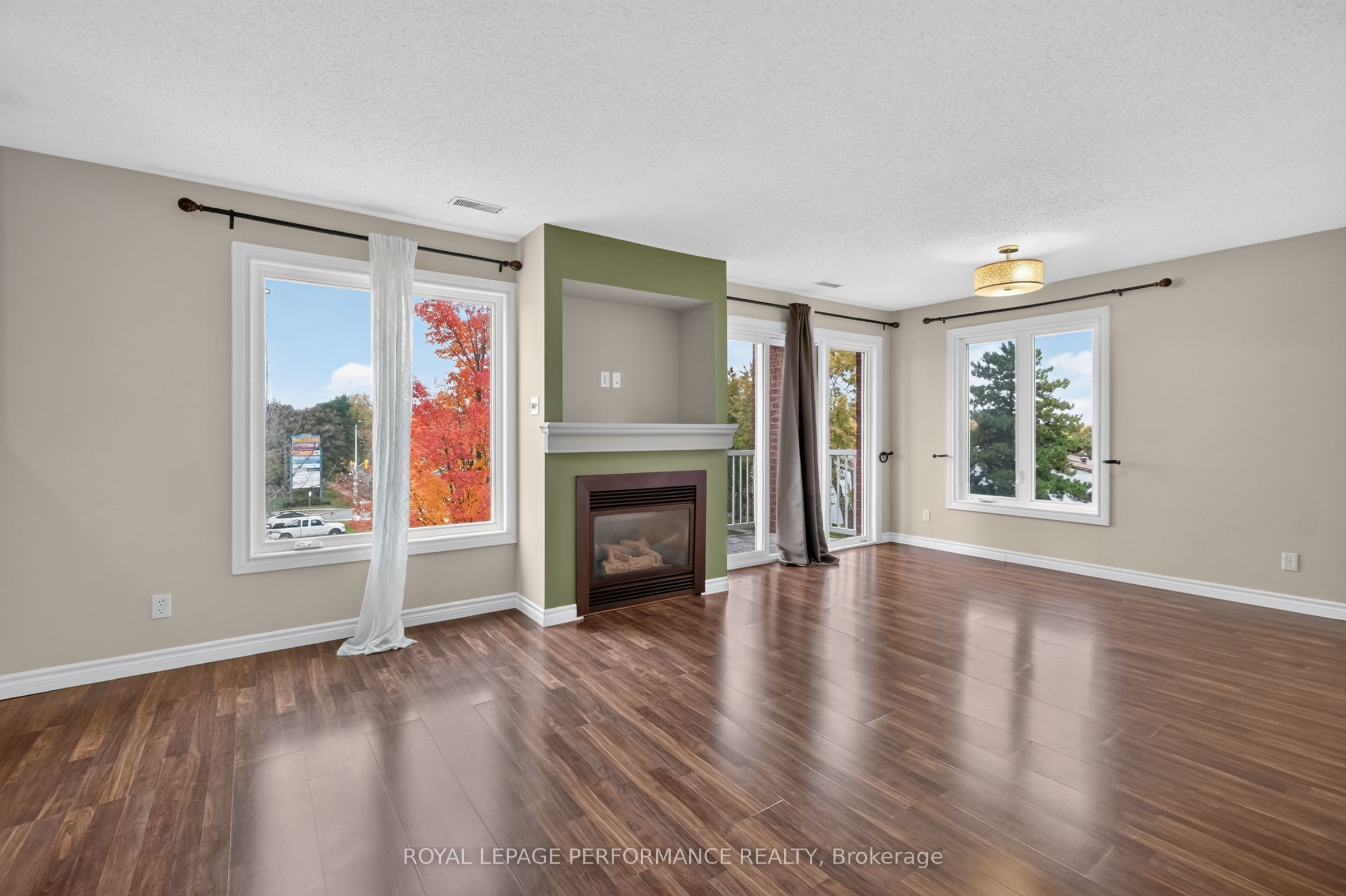 1602 Locksley Lane Property Photo 8
