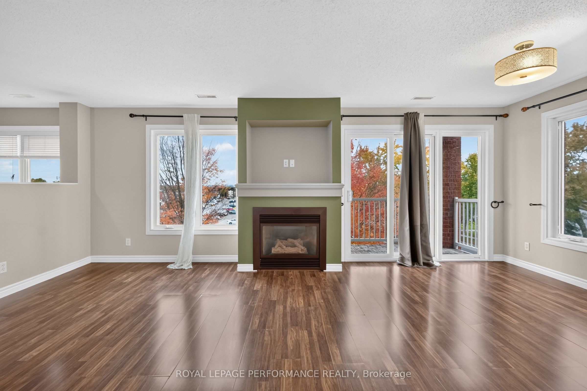 1602 Locksley Lane Property Photo 10