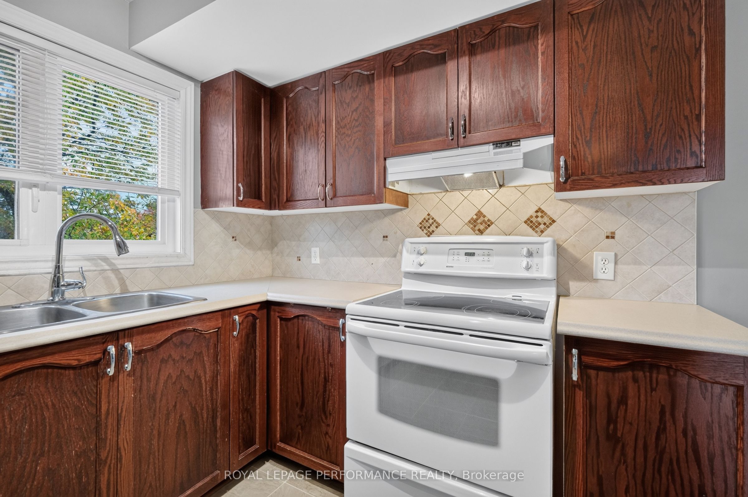 1602 Locksley Lane Property Photo 22