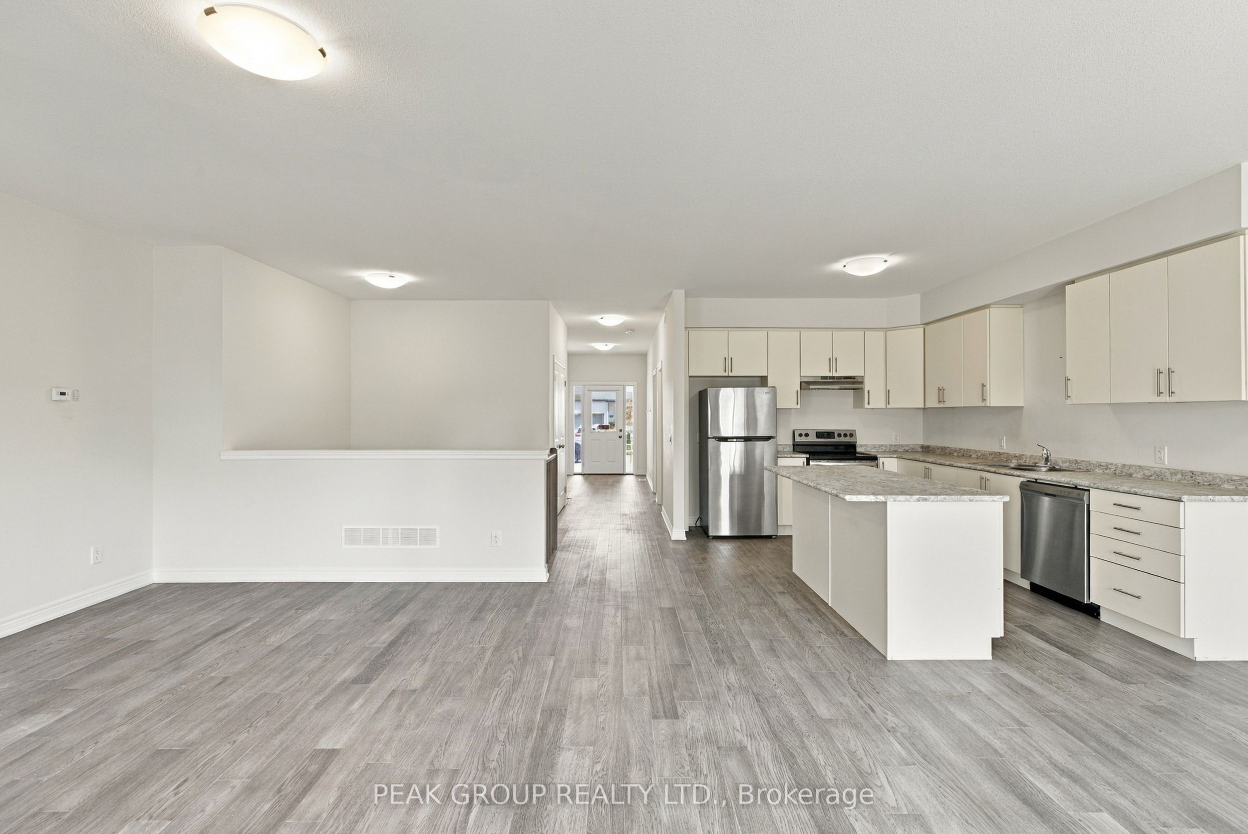 21 Barker Parkway Property Photo 5