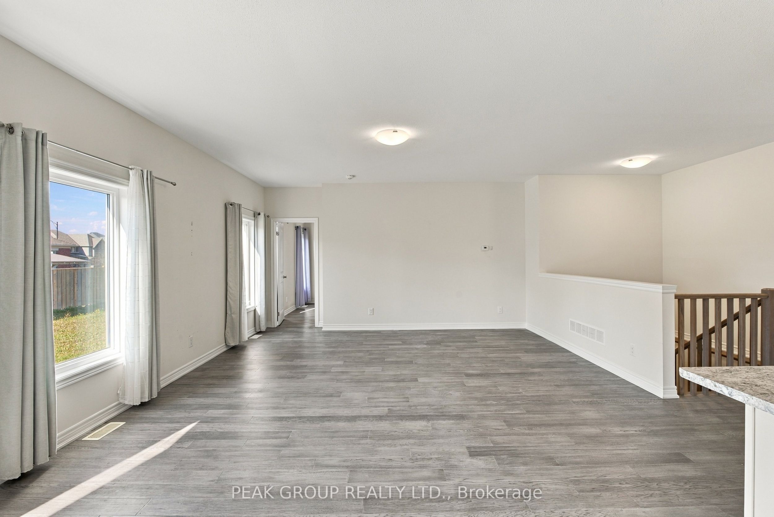 21 Barker Parkway Property Photo 13