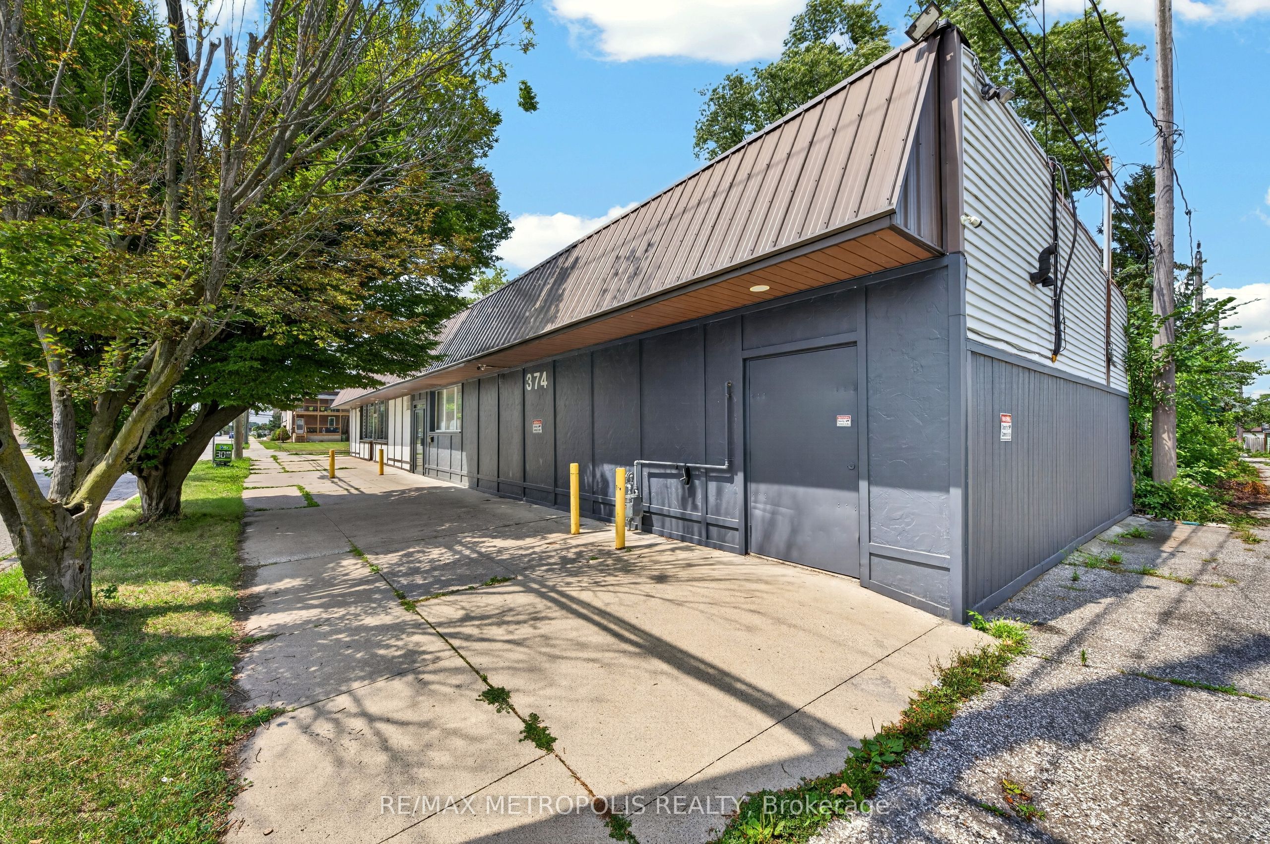 358-374 Shepherd Street W