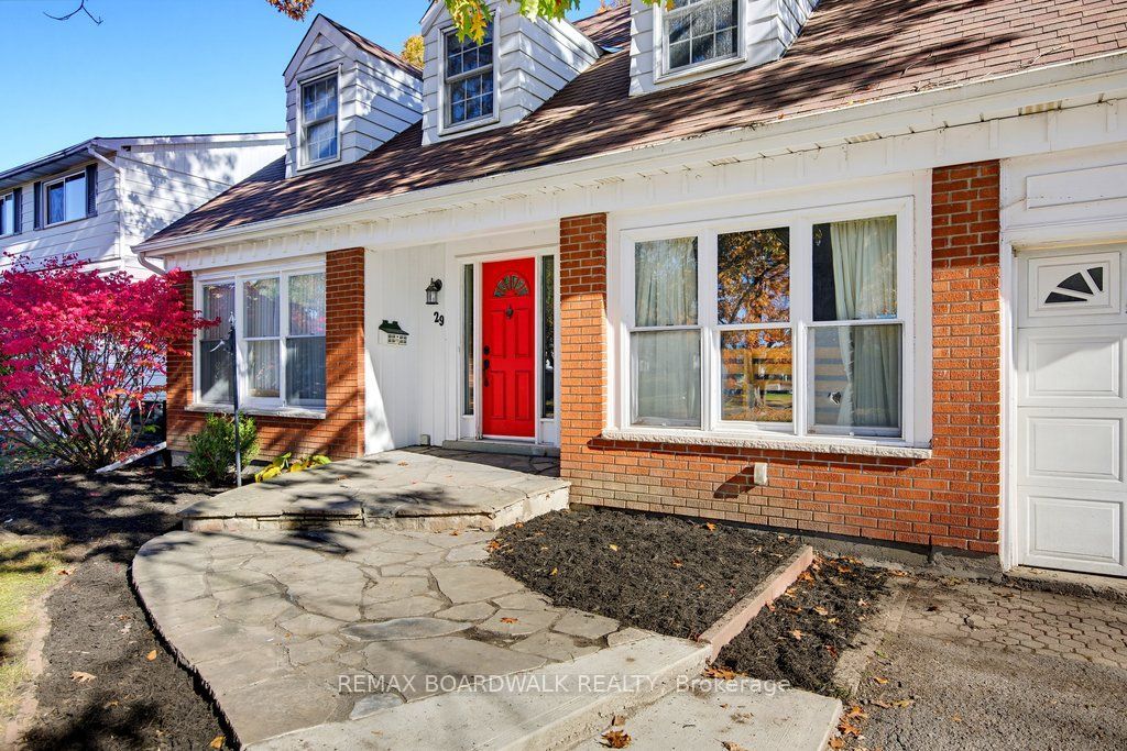29 Southpark Drive Property Photo 3