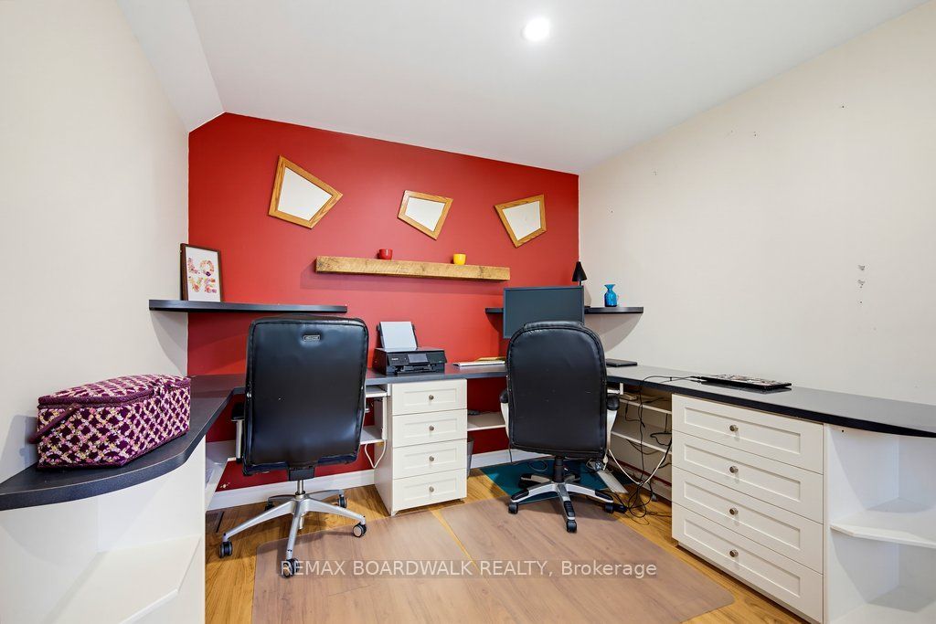 29 Southpark Drive Property Photo 19