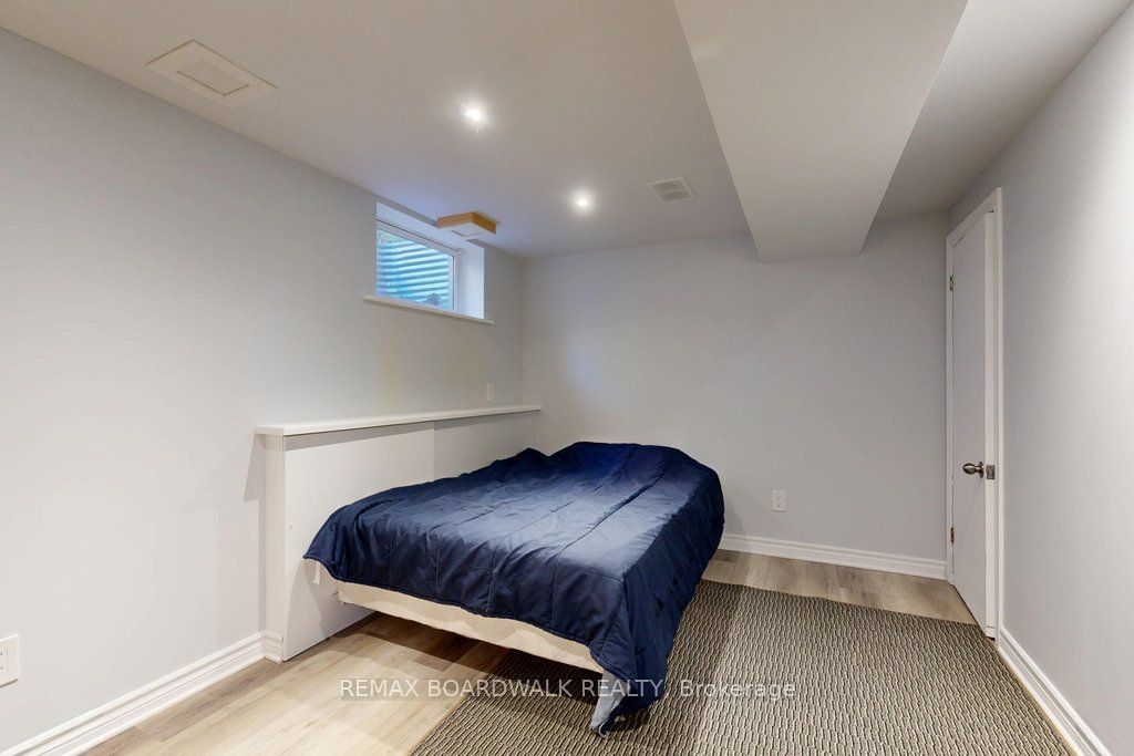 29 Southpark Drive Property Photo 33