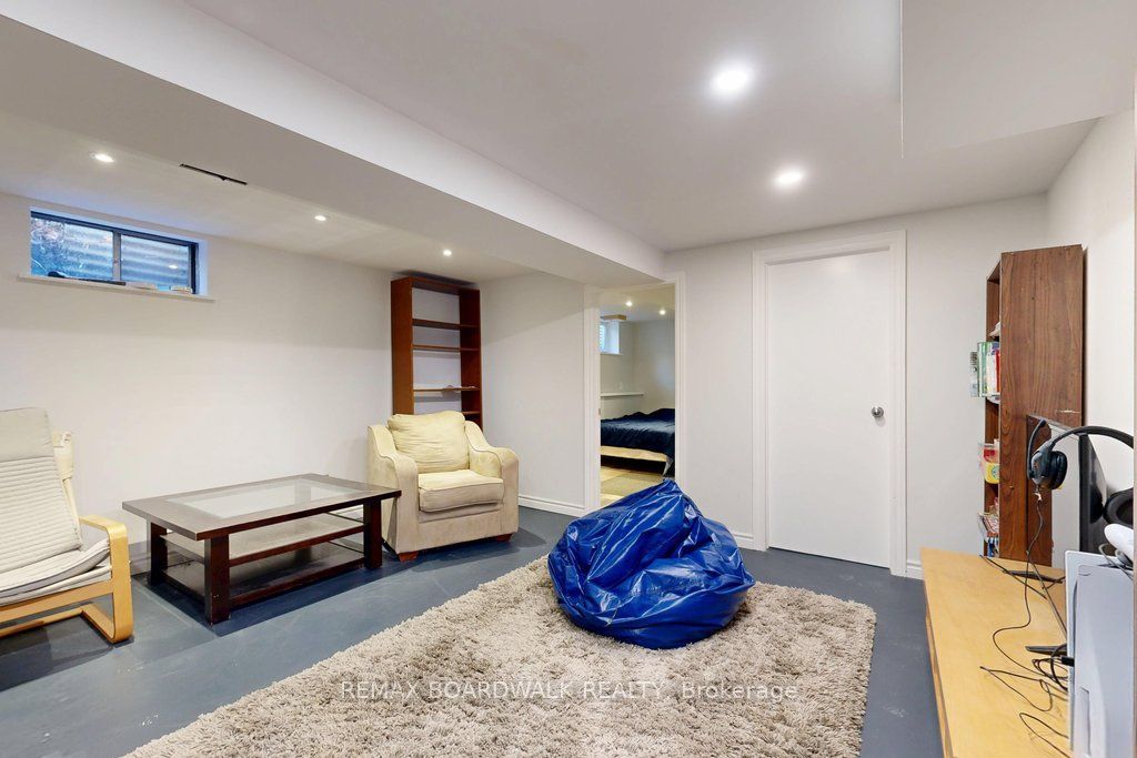 29 Southpark Drive Property Photo 35