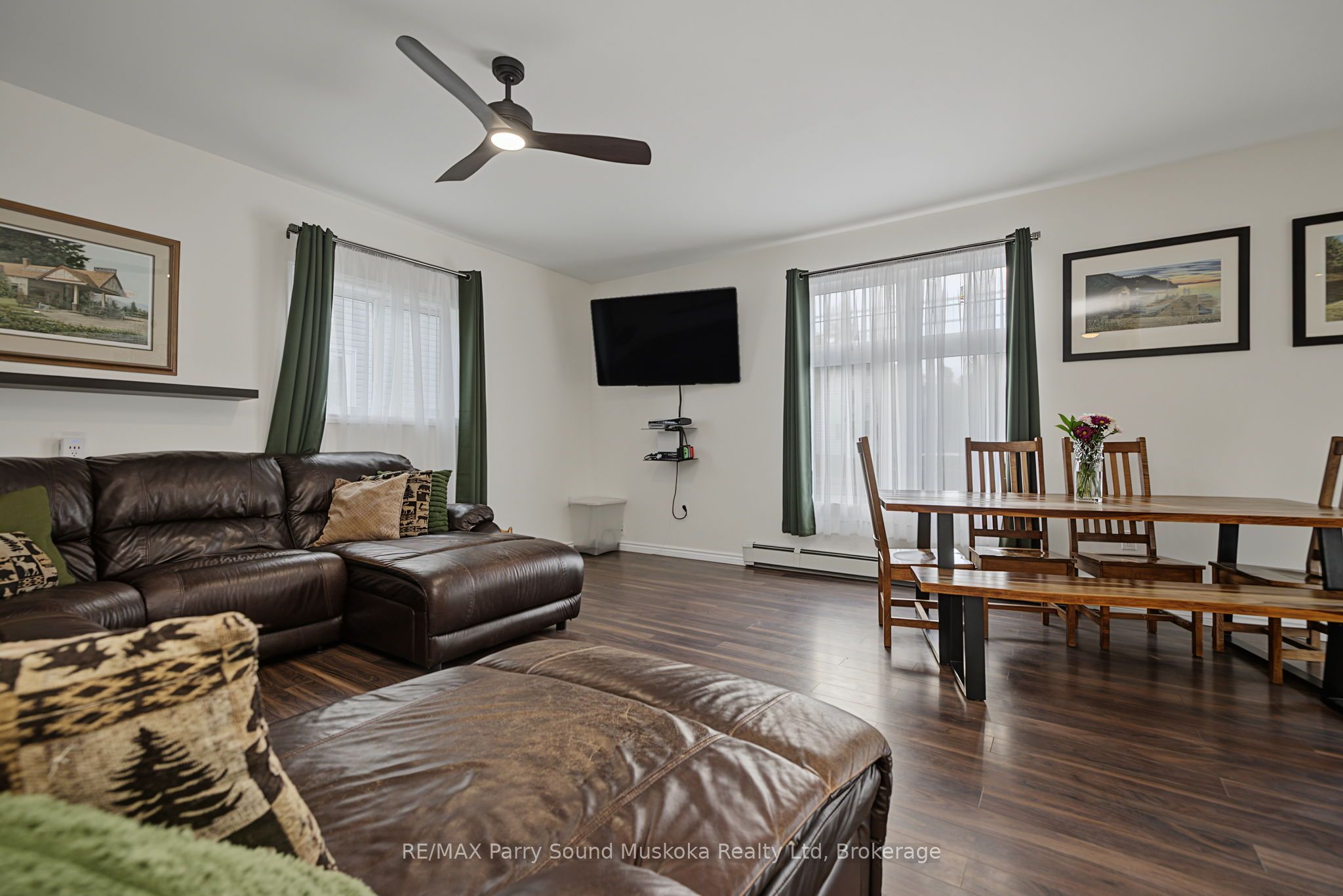 50 Bowes Street Property Photo 6