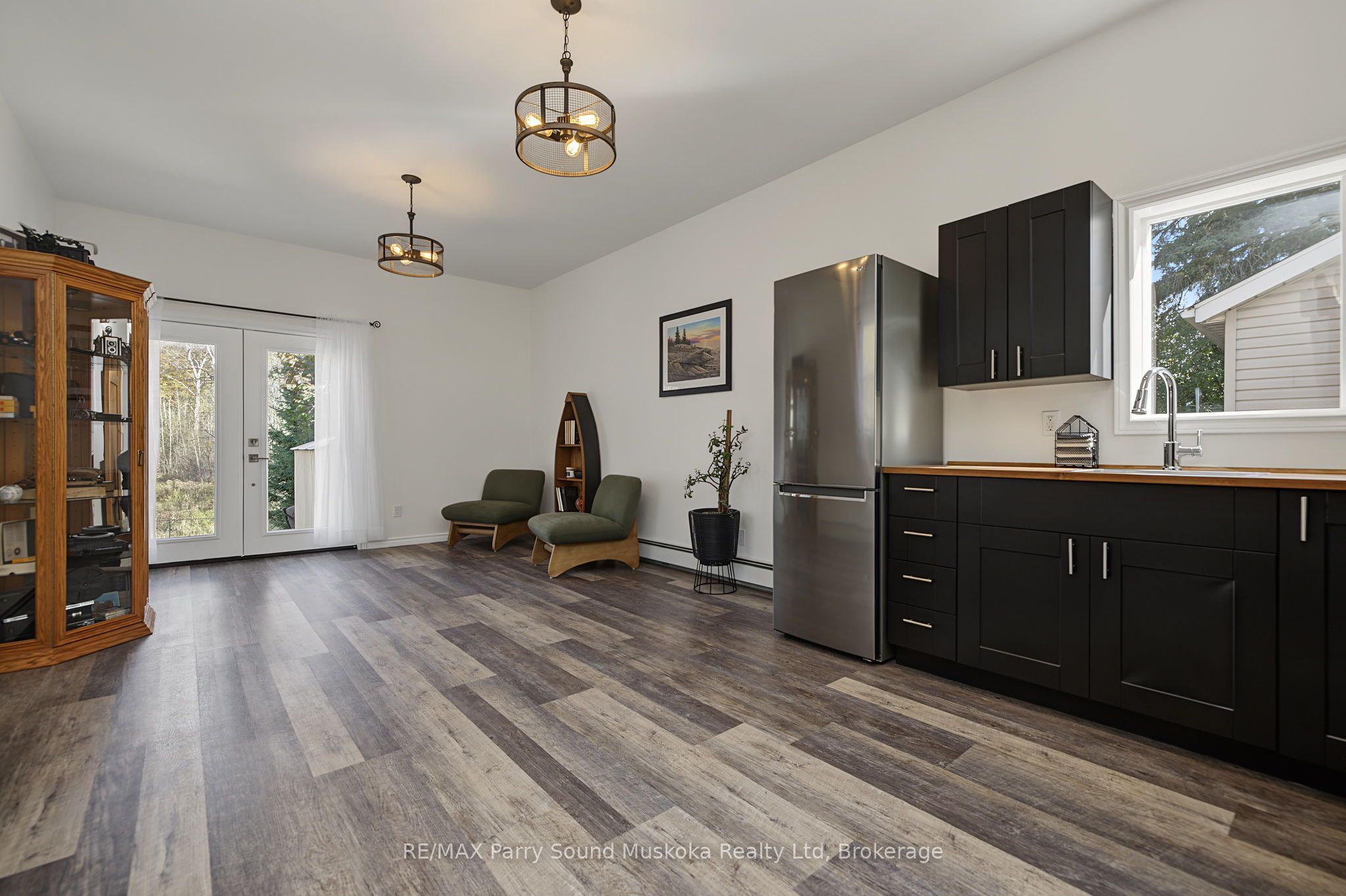 50 Bowes Street Property Photo 14