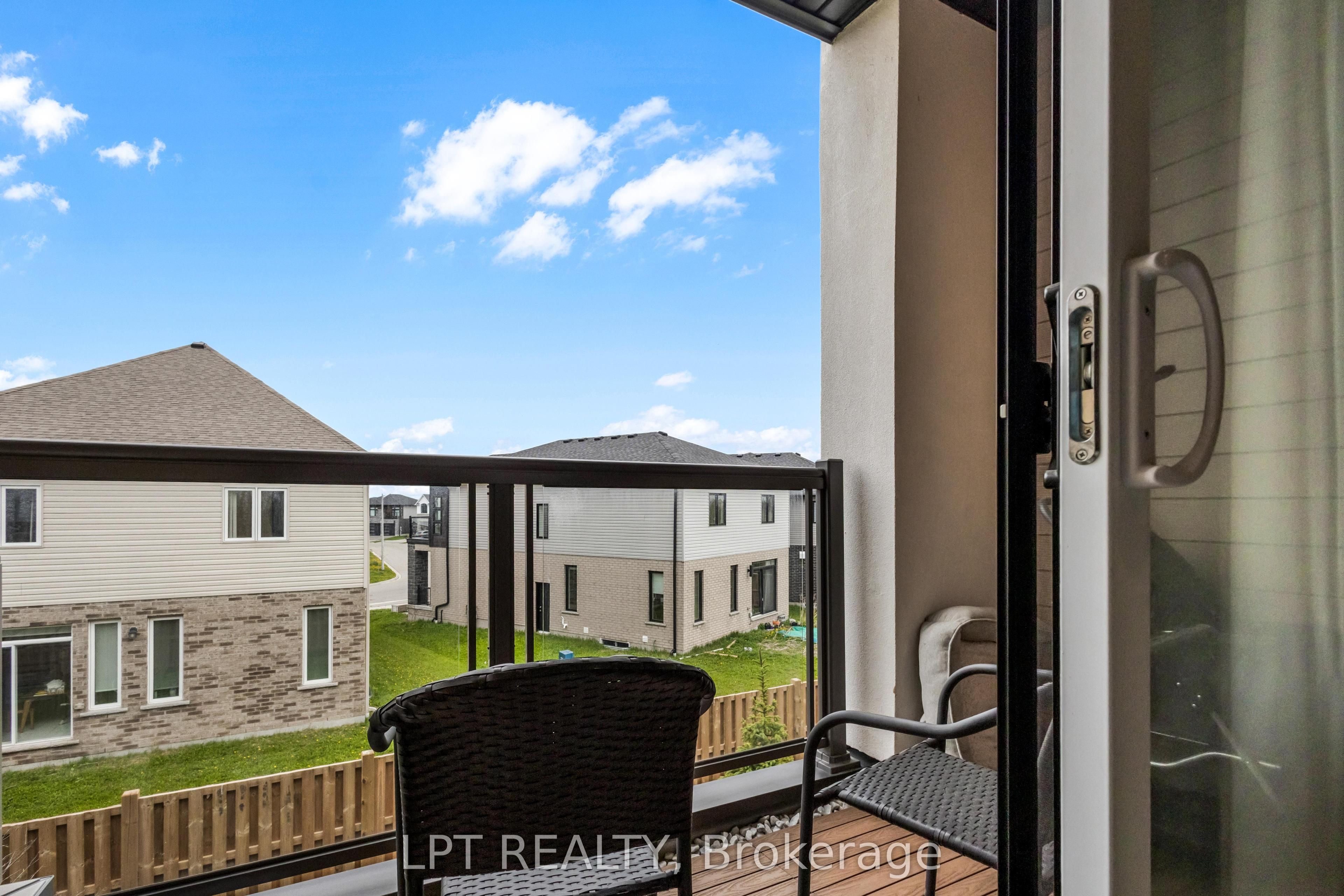 142 Foamflower Place 60 Property Photo 20