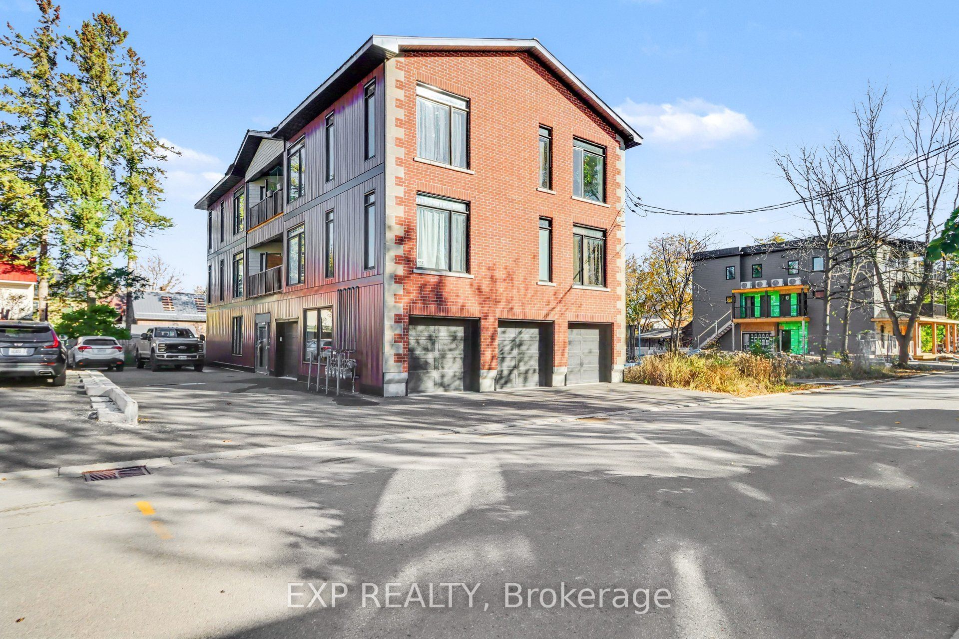 117 W Drummond Street W 4 Property Photo 1