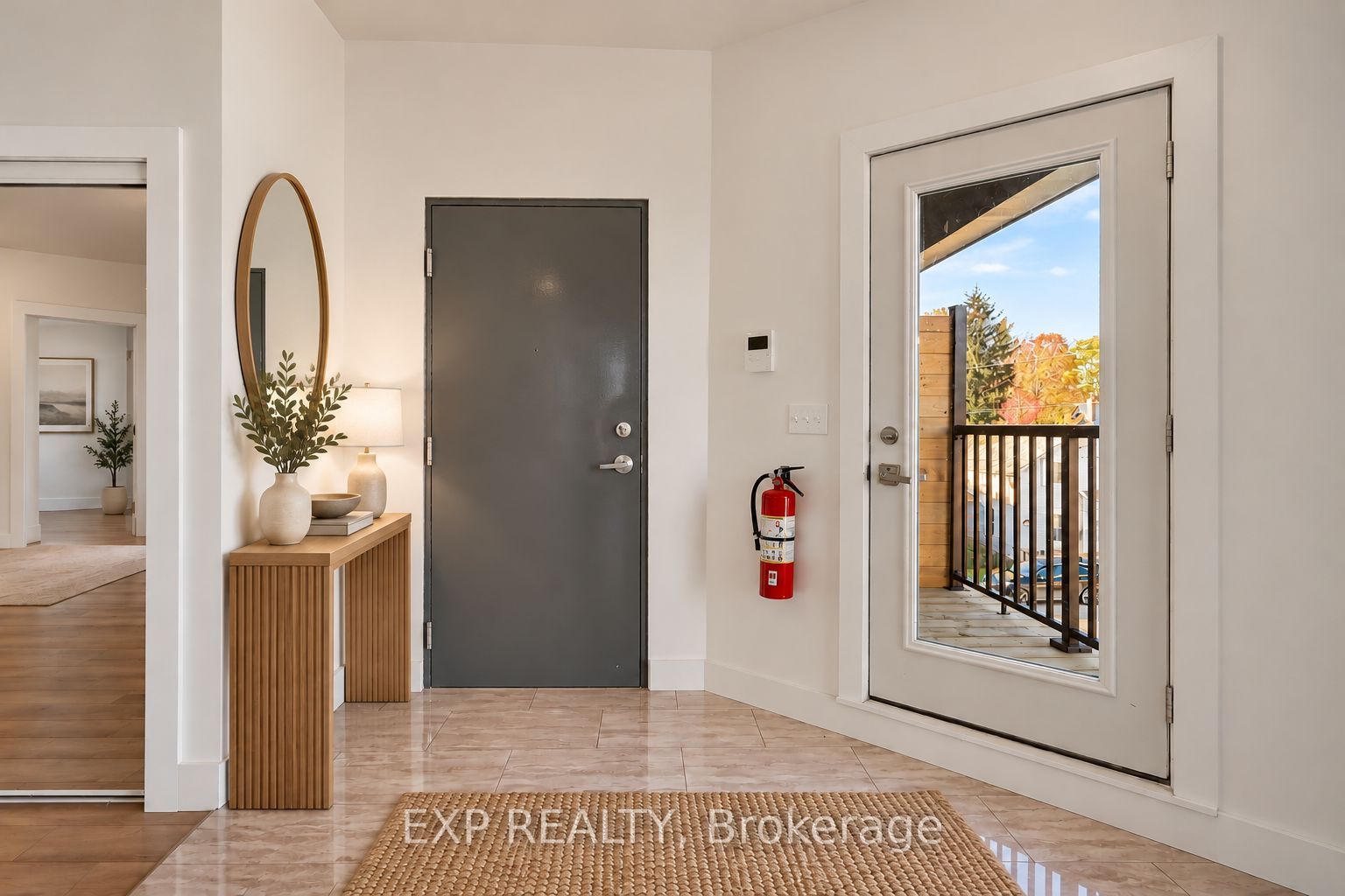 117 W Drummond Street W 4 Property Photo 2