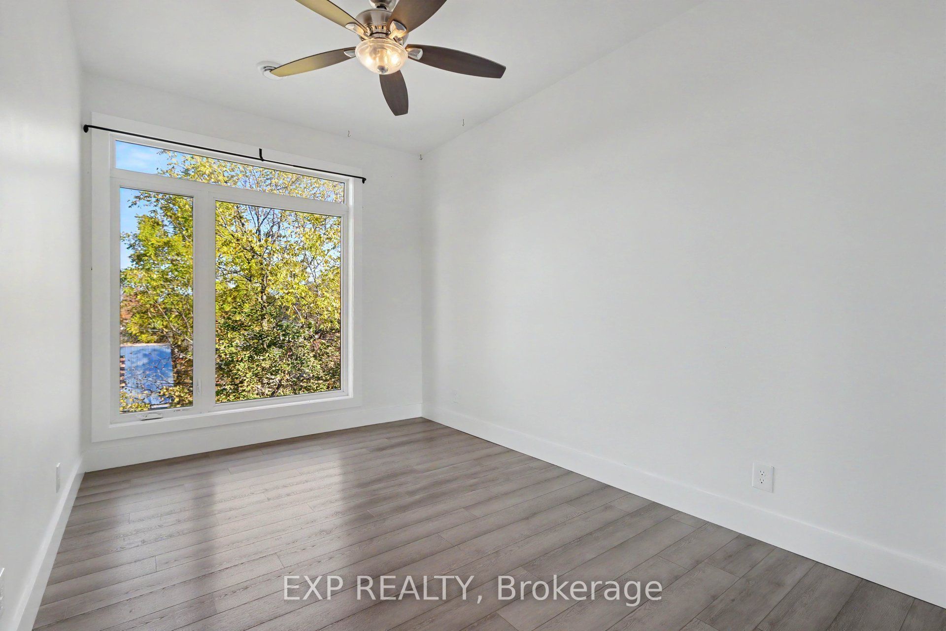 117 W Drummond Street W 4 Property Photo 19