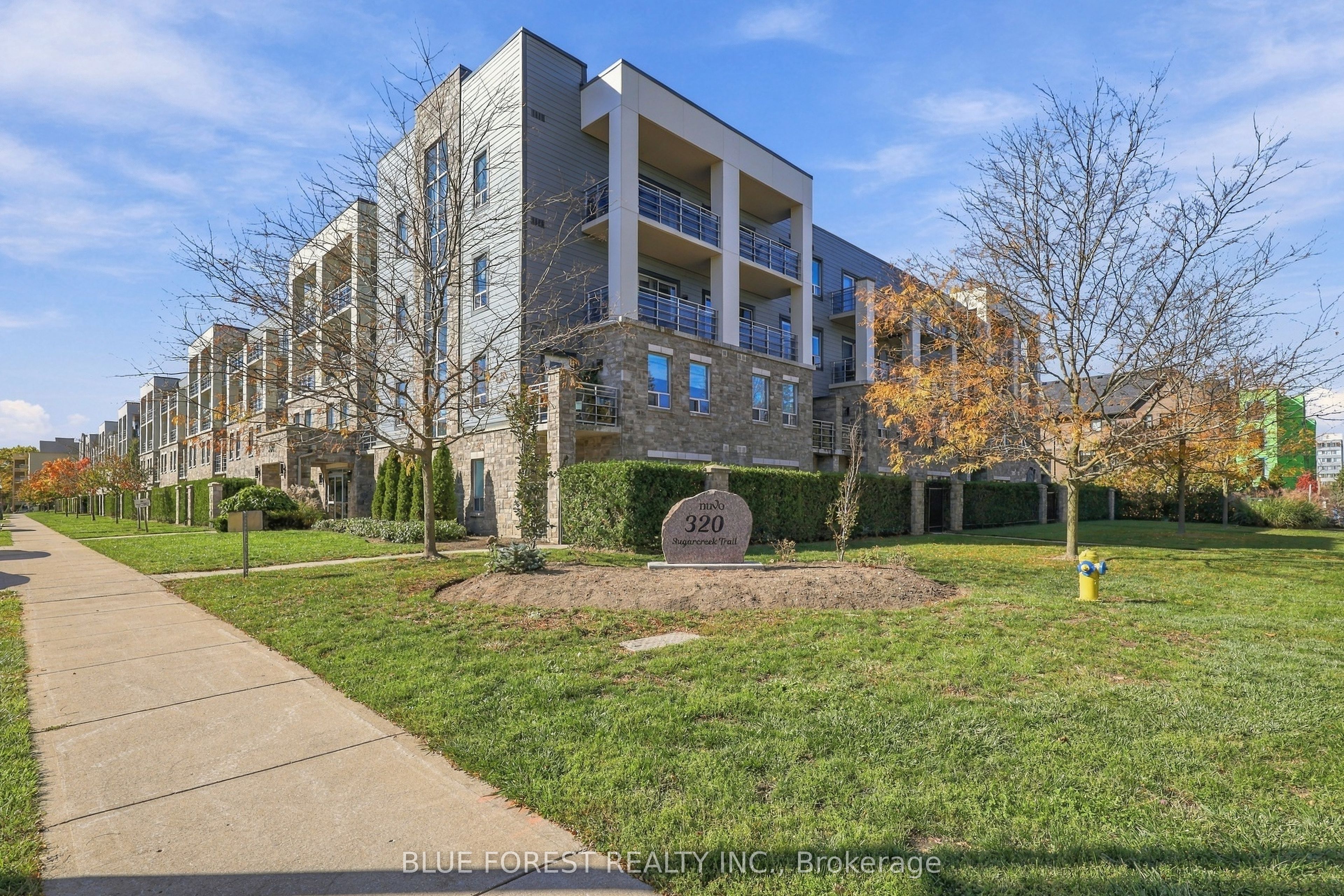 320 Sugarcreek Trail 205 Property Photo 1