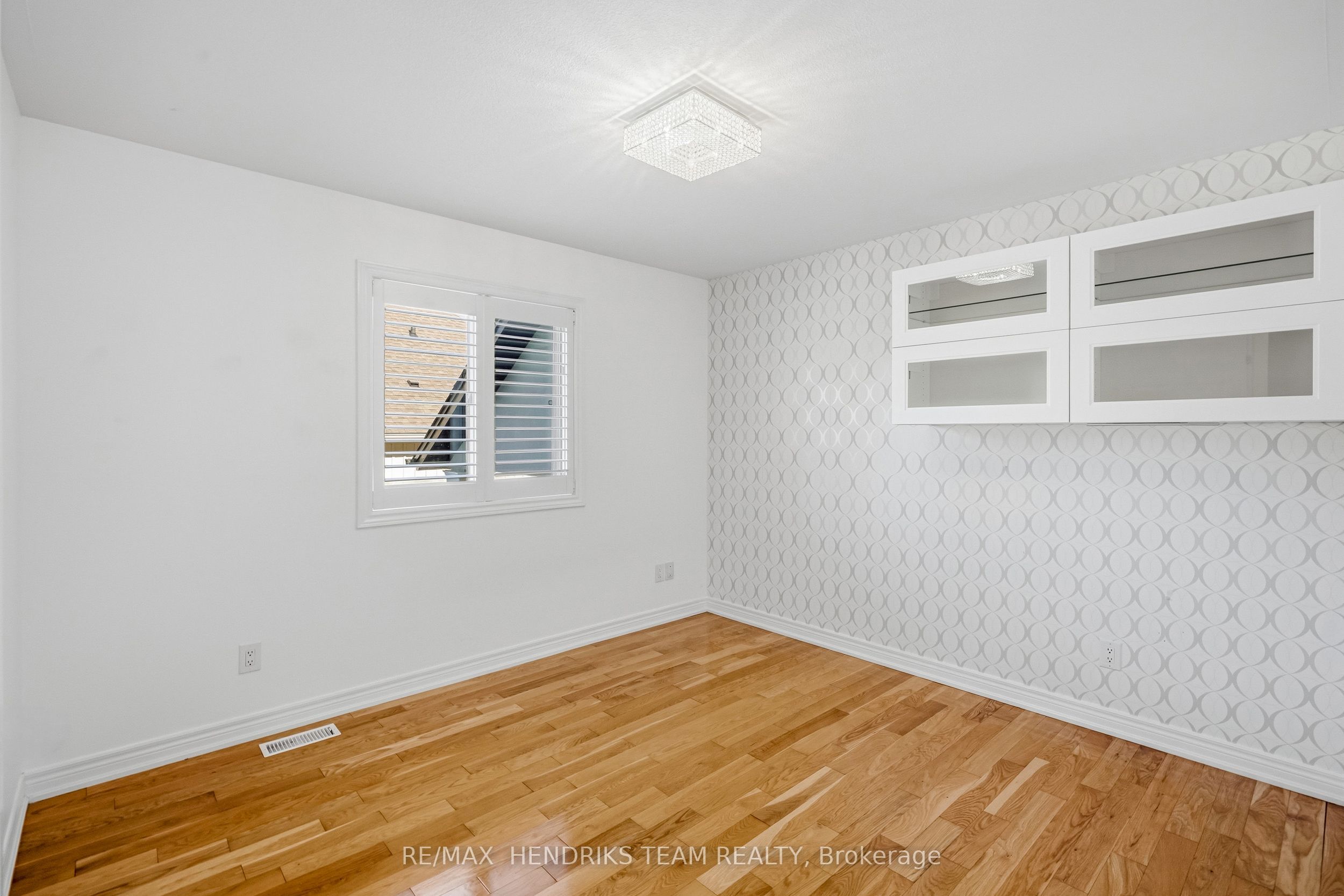 17 First Street Louth Property Photo 21