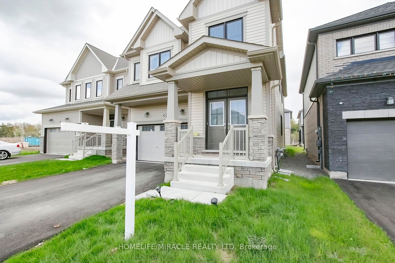 106 Higgins Avenue Property Photo 6