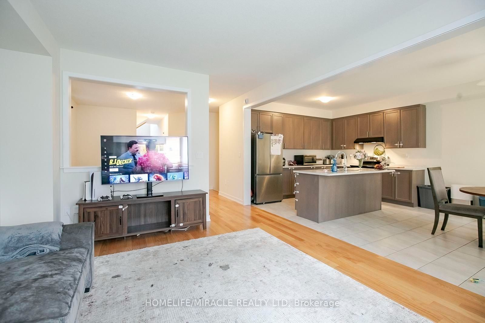 106 Higgins Avenue Property Photo 17
