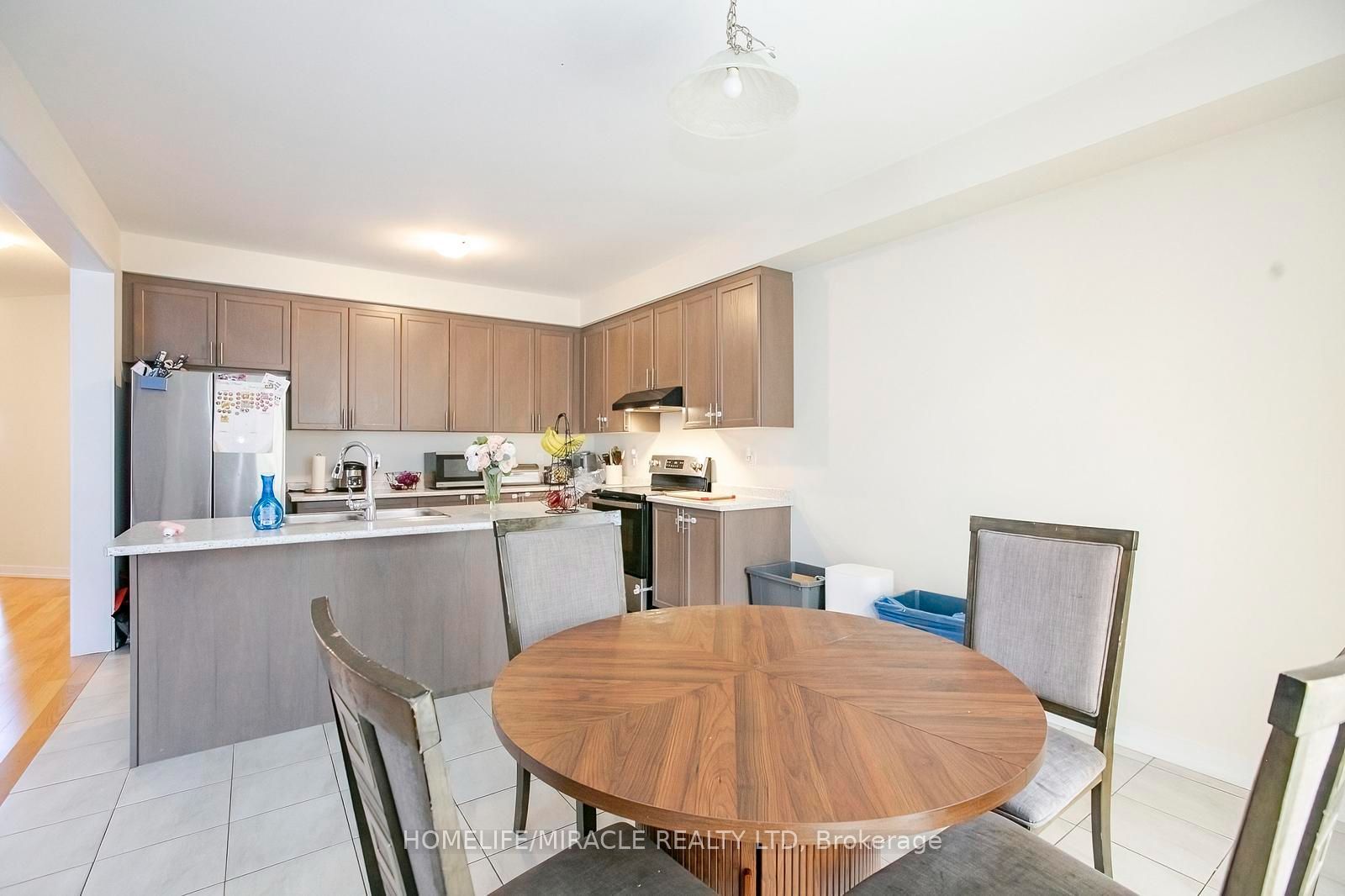 106 Higgins Avenue Property Photo 21
