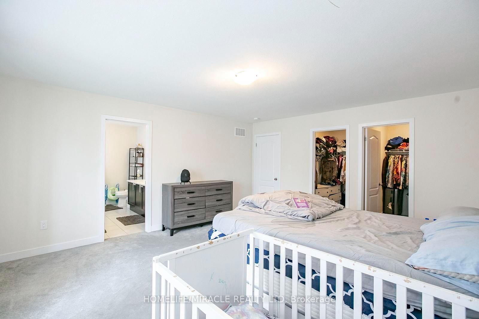 106 Higgins Avenue Property Photo 29