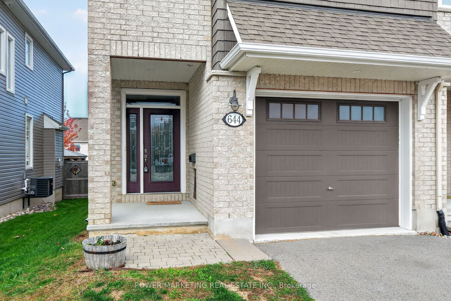 644 Cartographe Street Property Photo 2