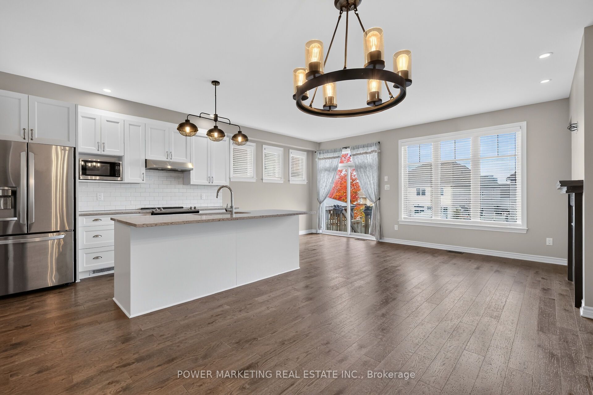 644 Cartographe Street Property Photo 8