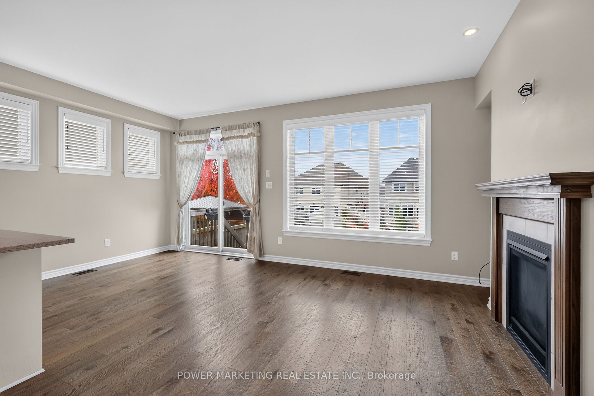 644 Cartographe Street Property Photo 14