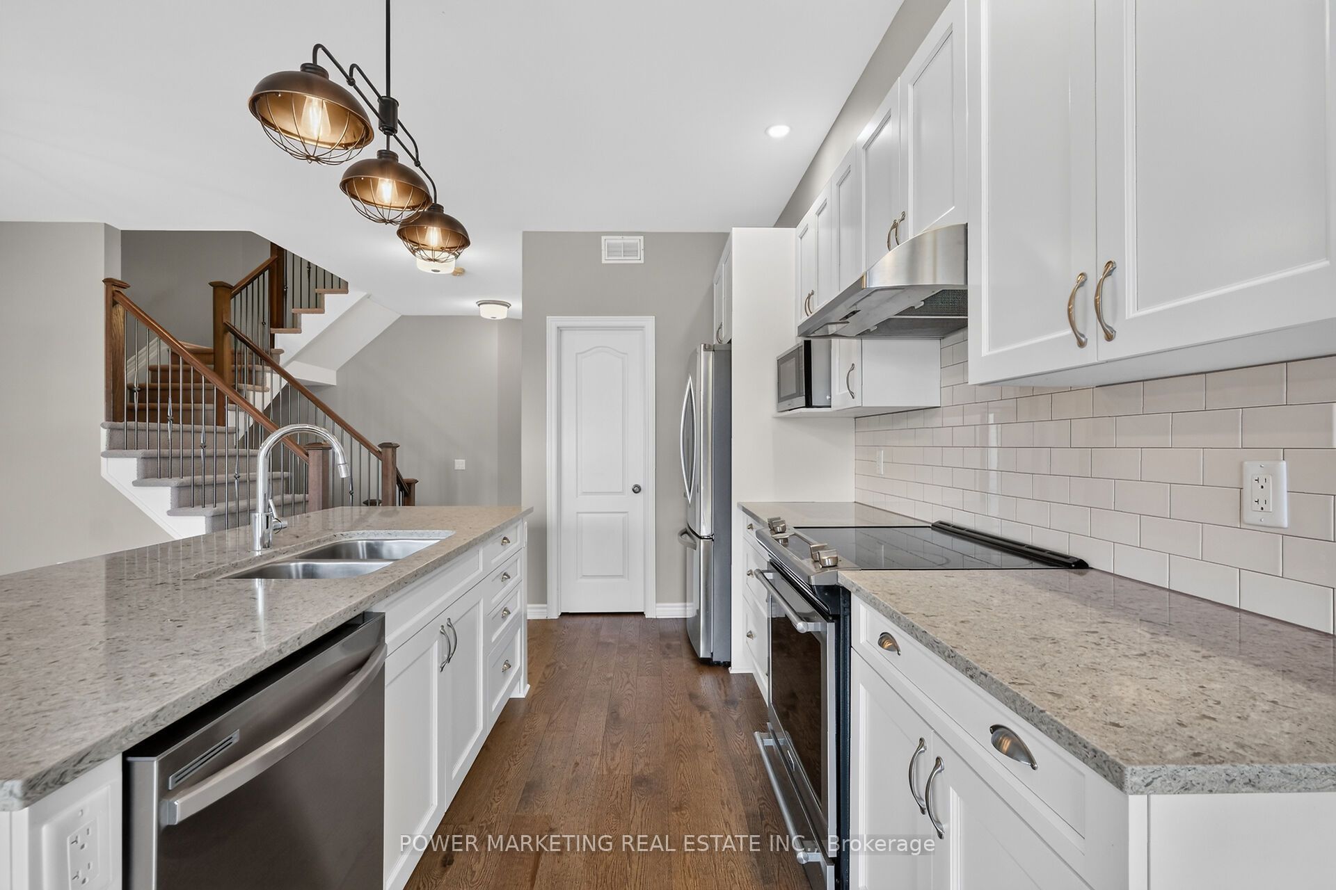 644 Cartographe Street Property Photo 16