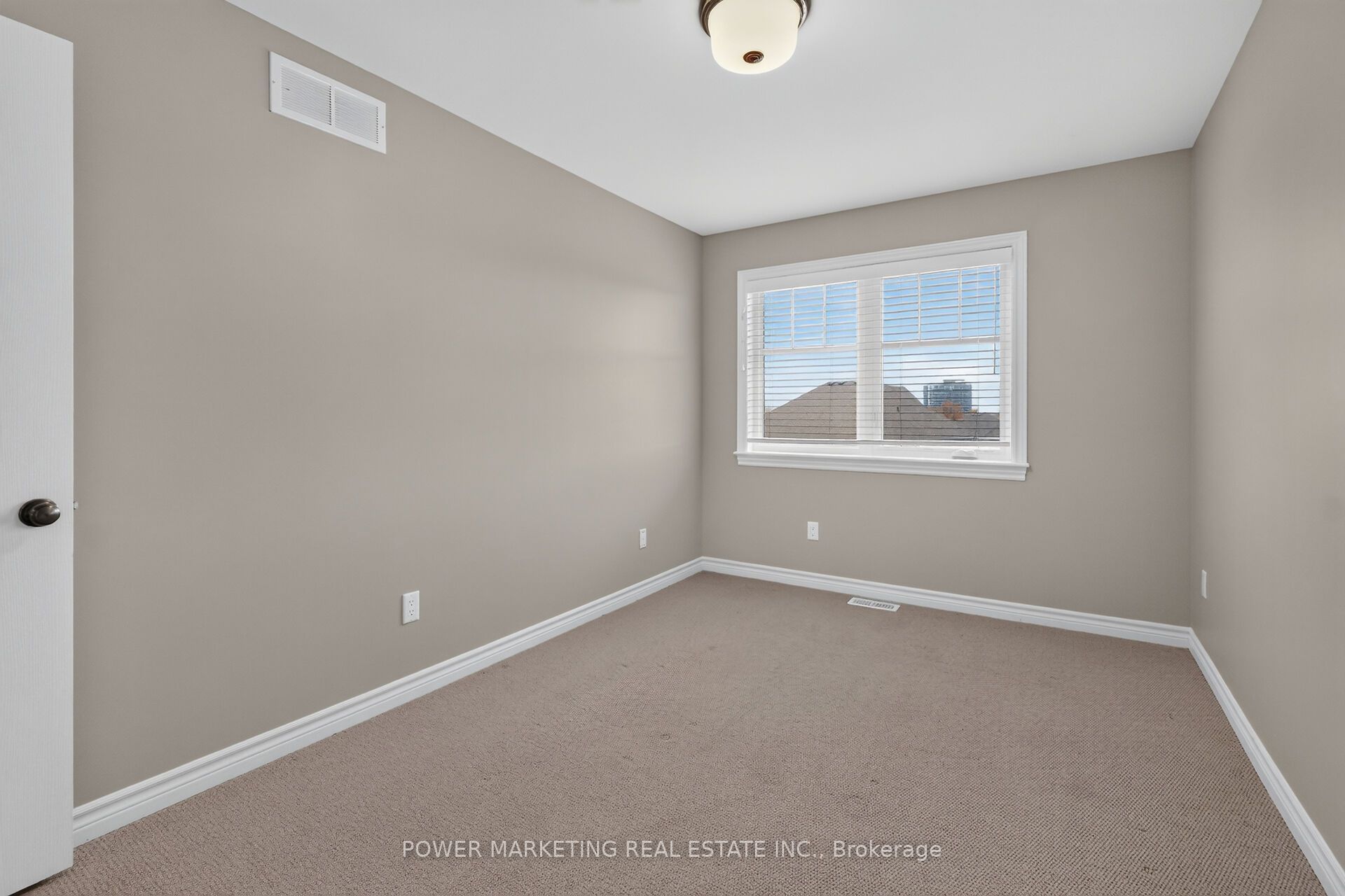 644 Cartographe Street Property Photo 26