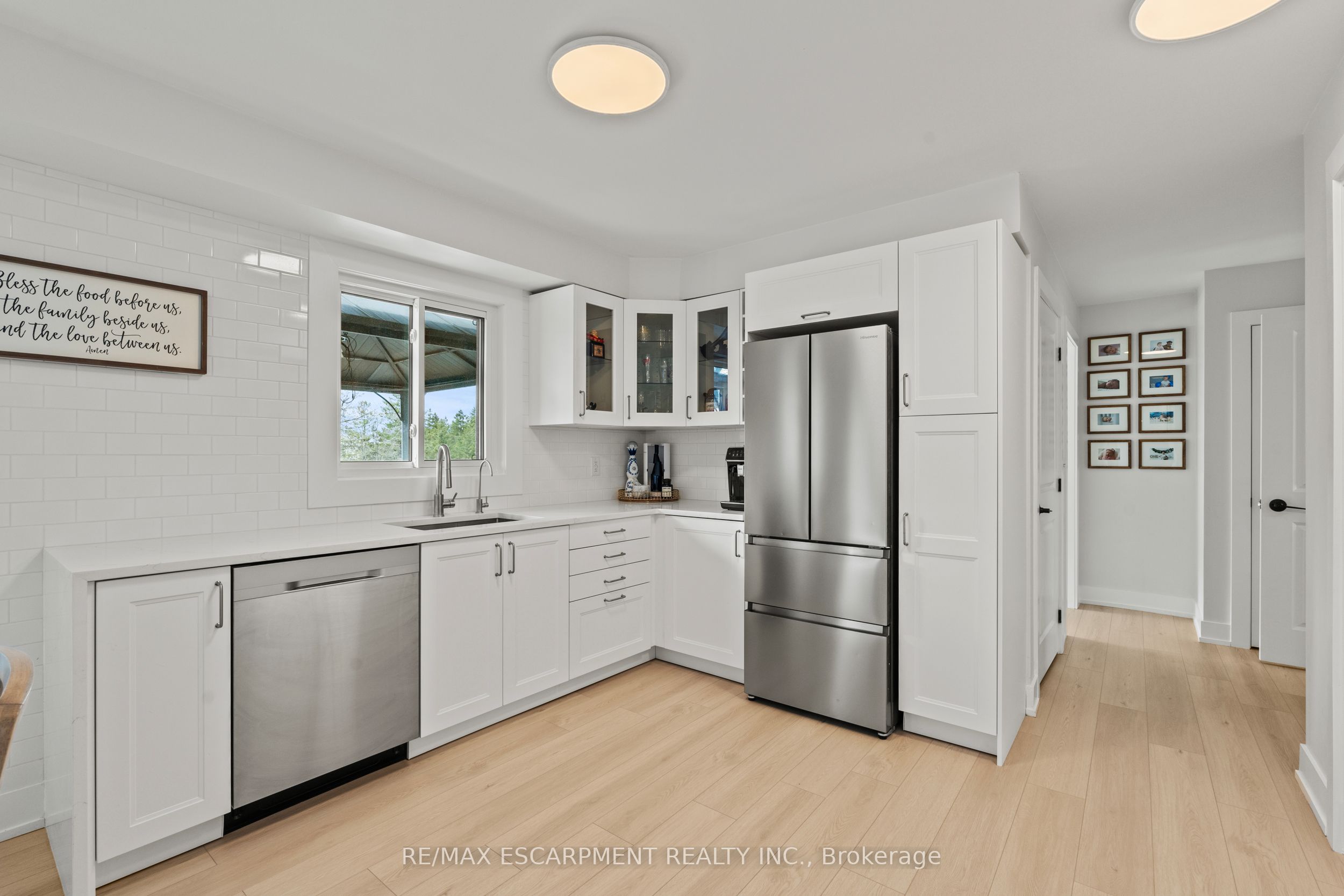 5090 Blackheath Road Property Photo 15