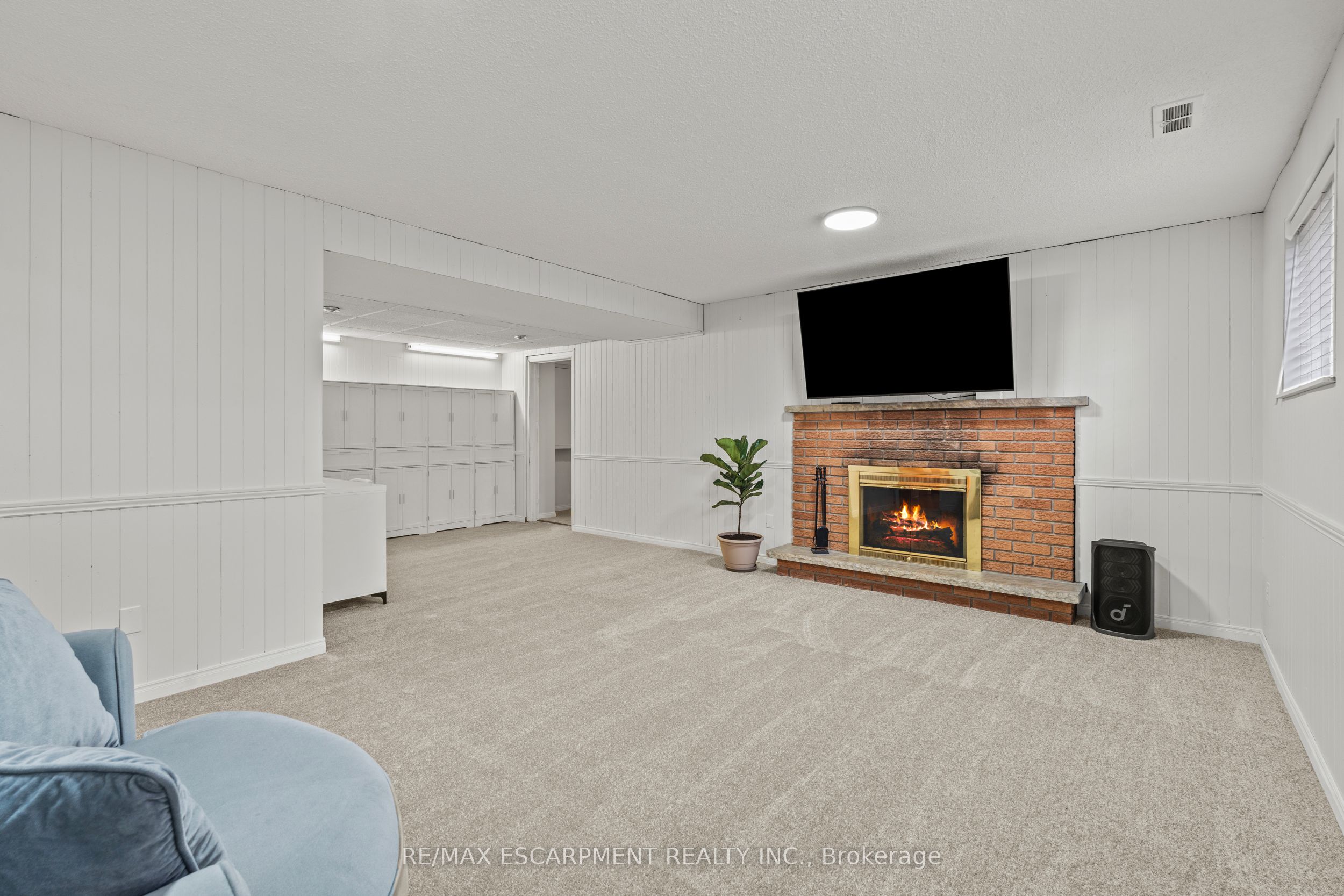5090 Blackheath Road Property Photo 23