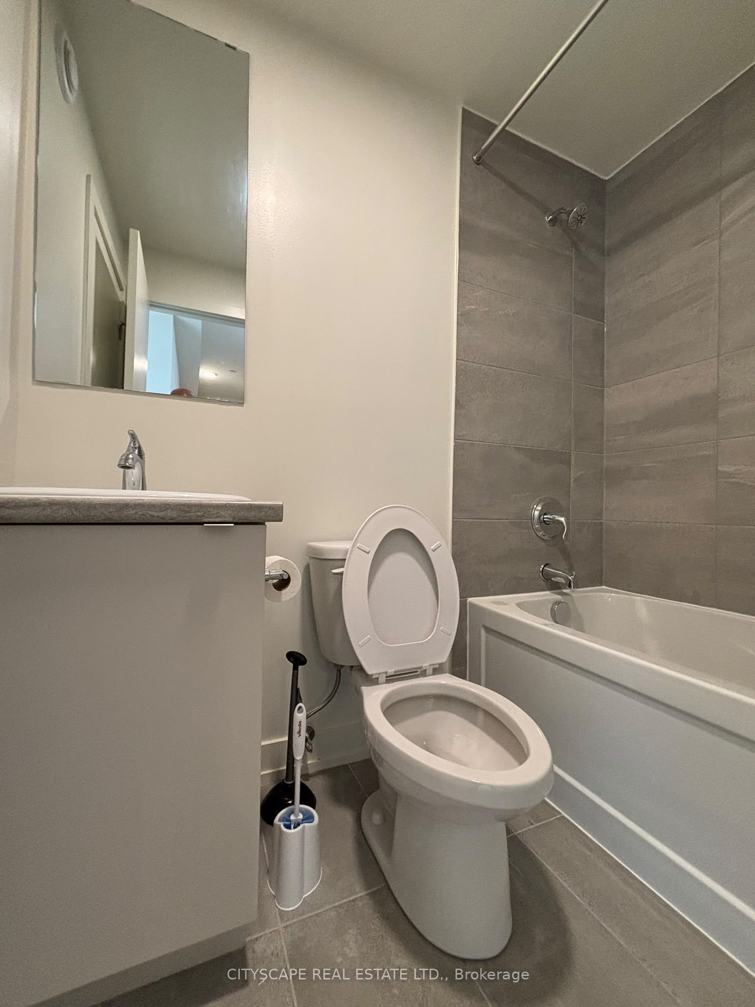 16 Melbourne Avenue 304a Property Photo 18