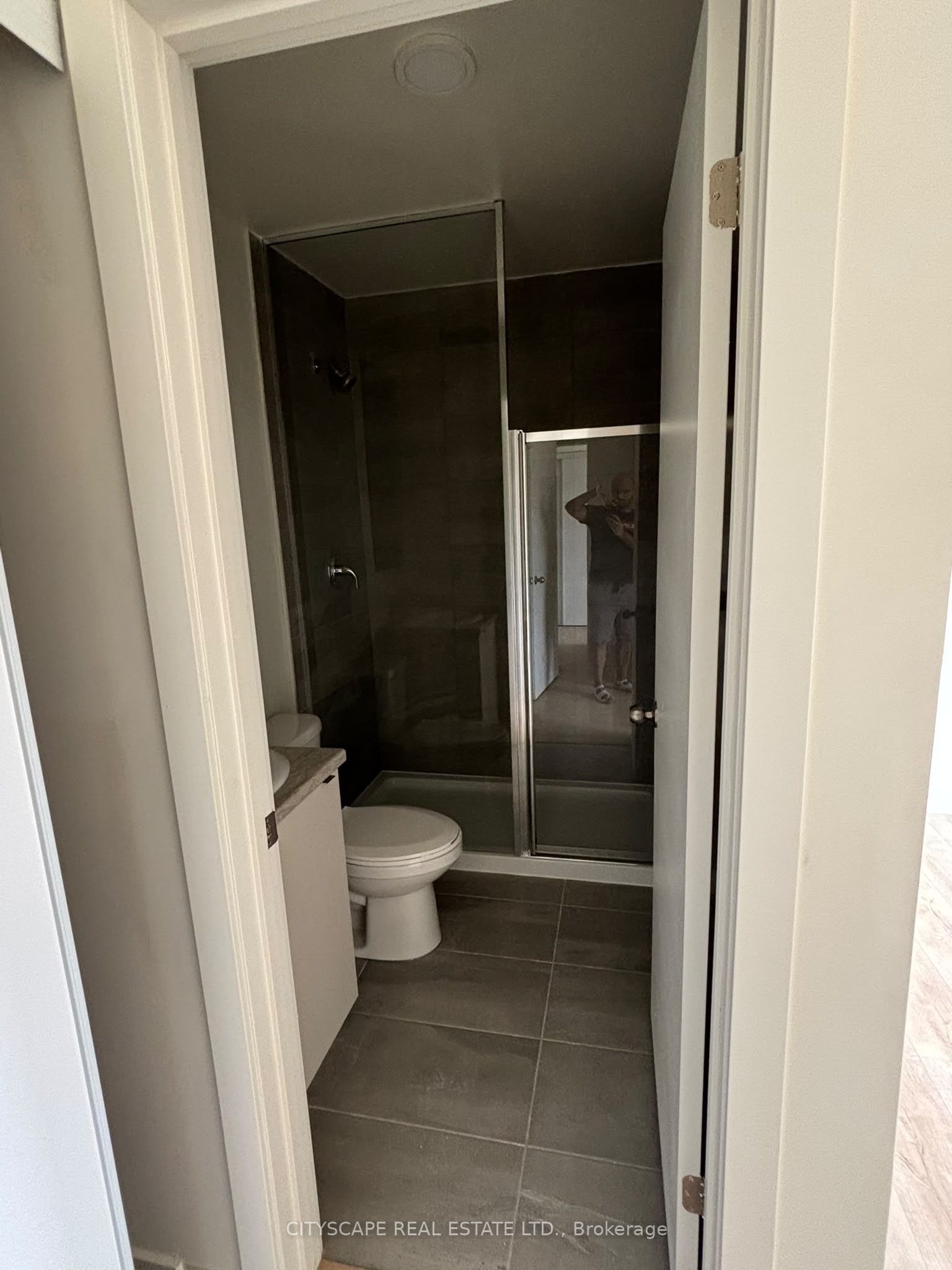 16 Melbourne Avenue 304a Property Photo 20