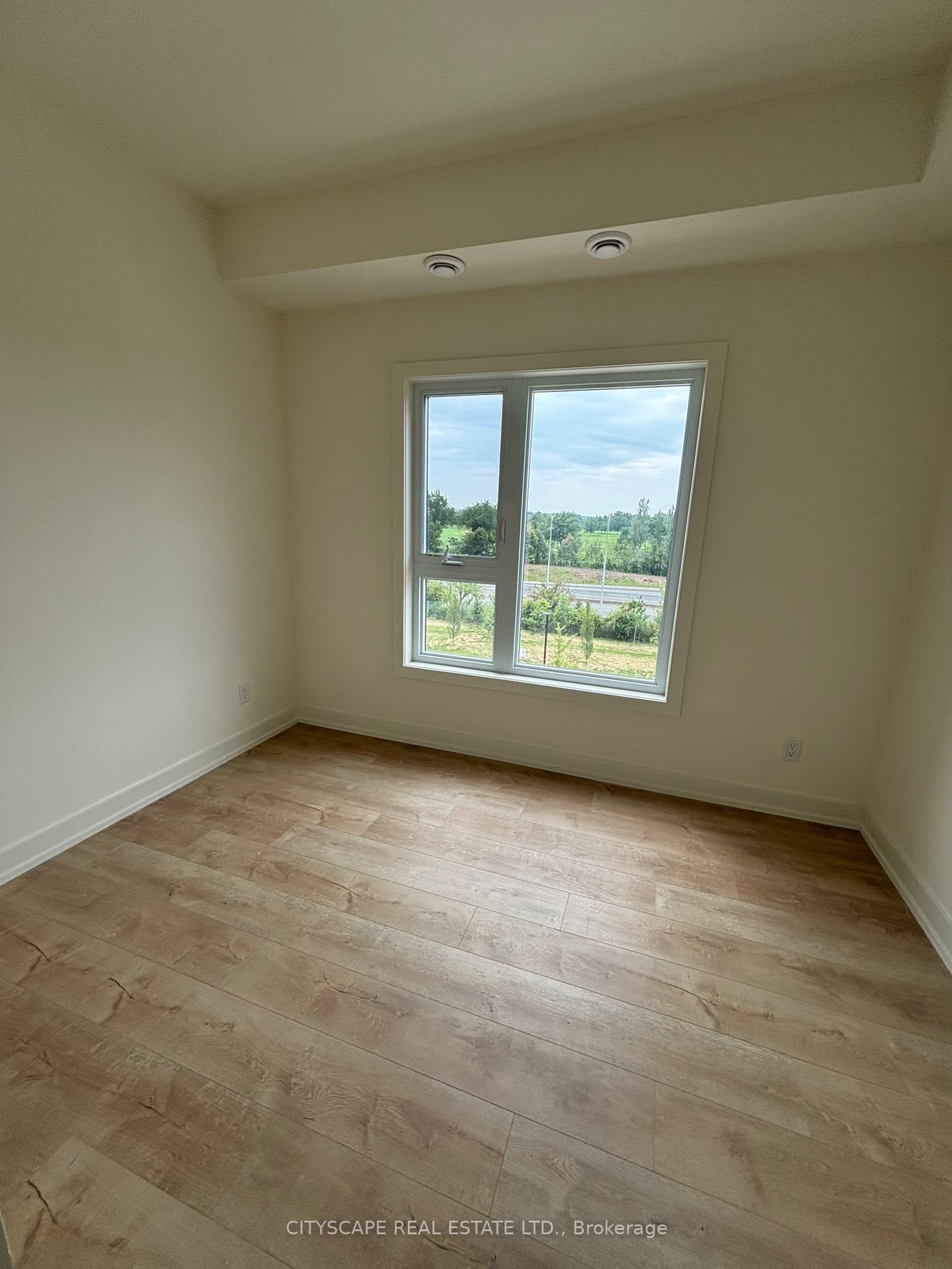 16 Melbourne Avenue 304a Property Photo 22