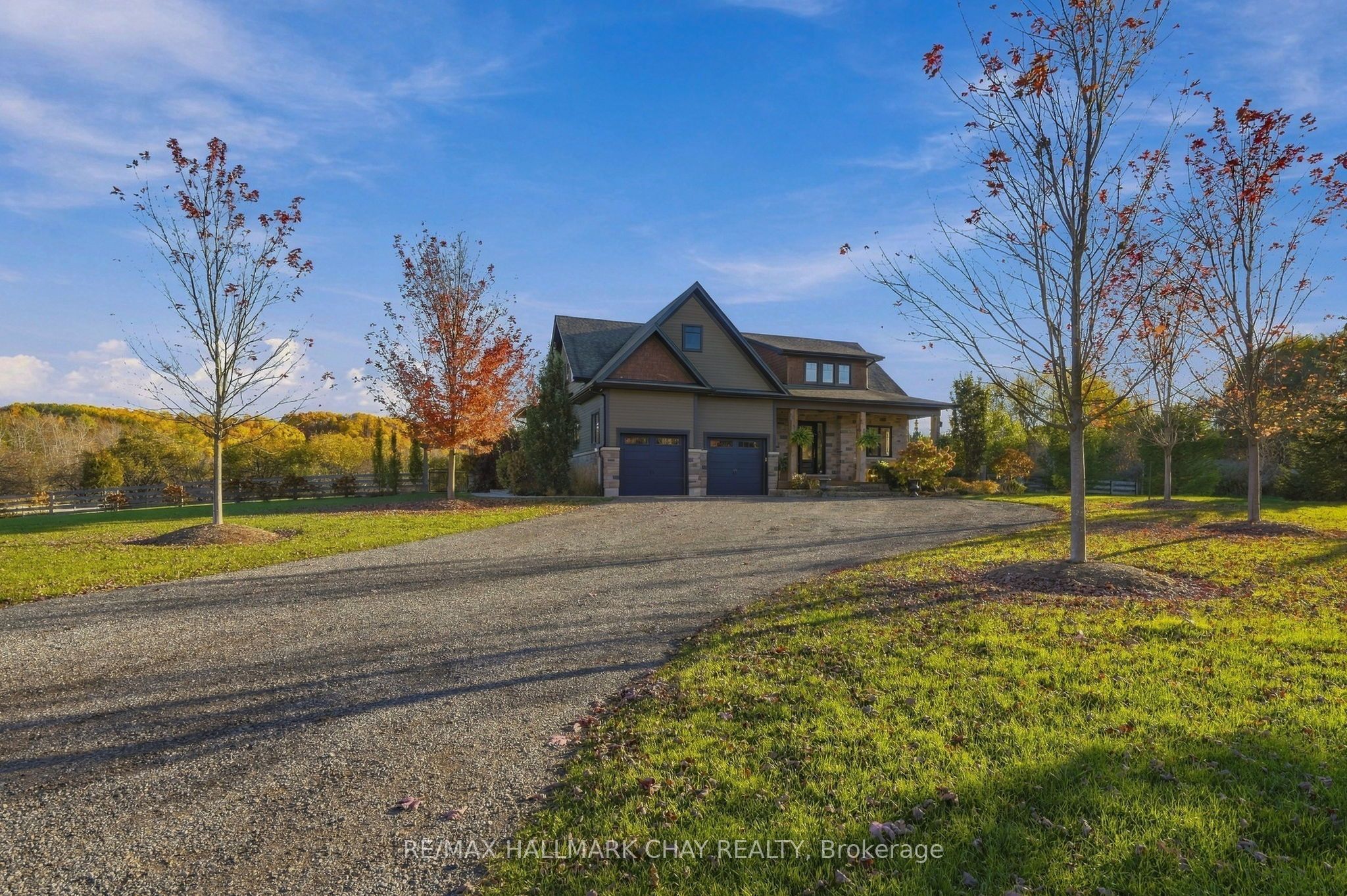 667312 20th Side Road Property Photo 3