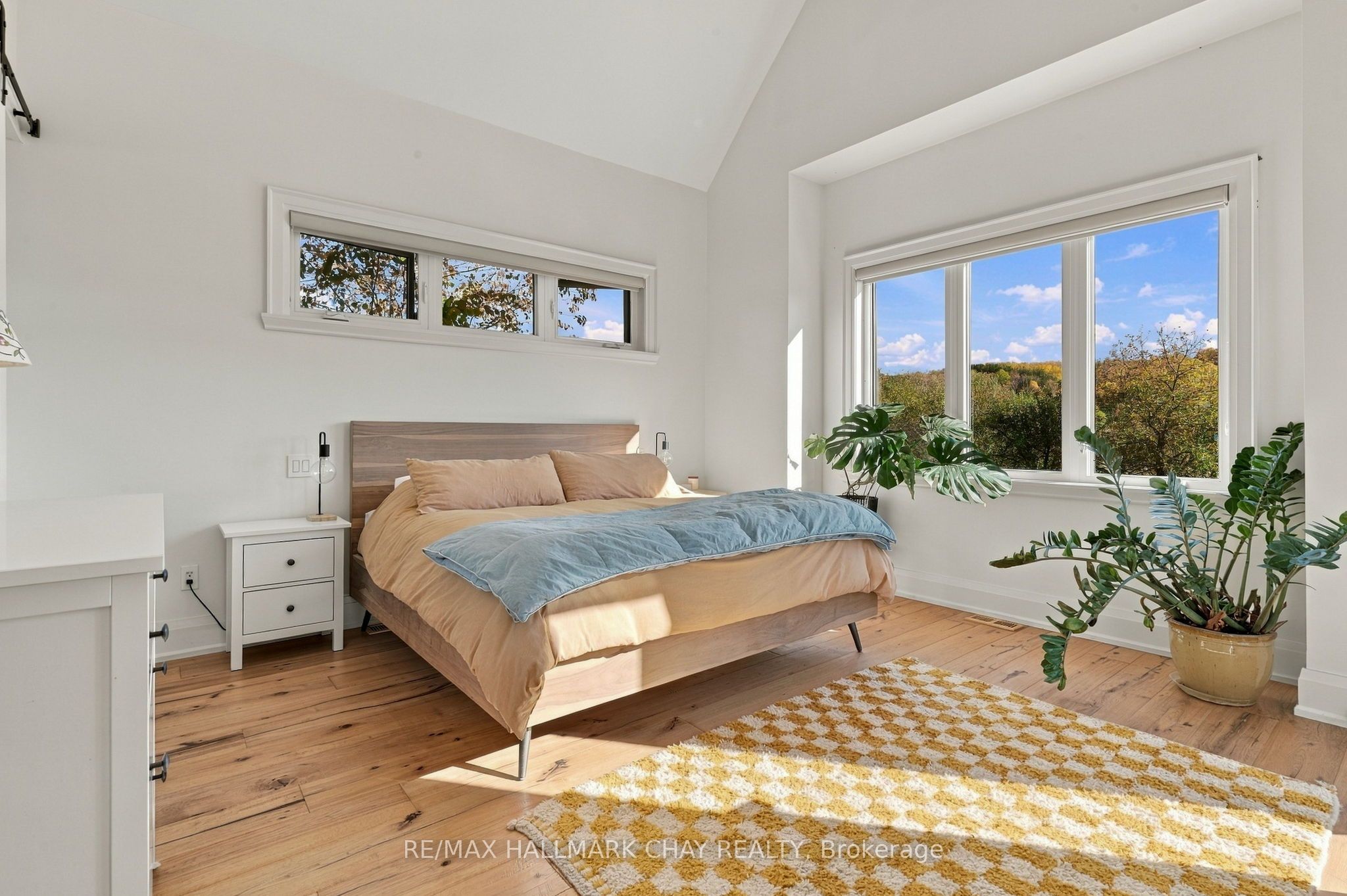 667312 20th Side Road Property Photo 24