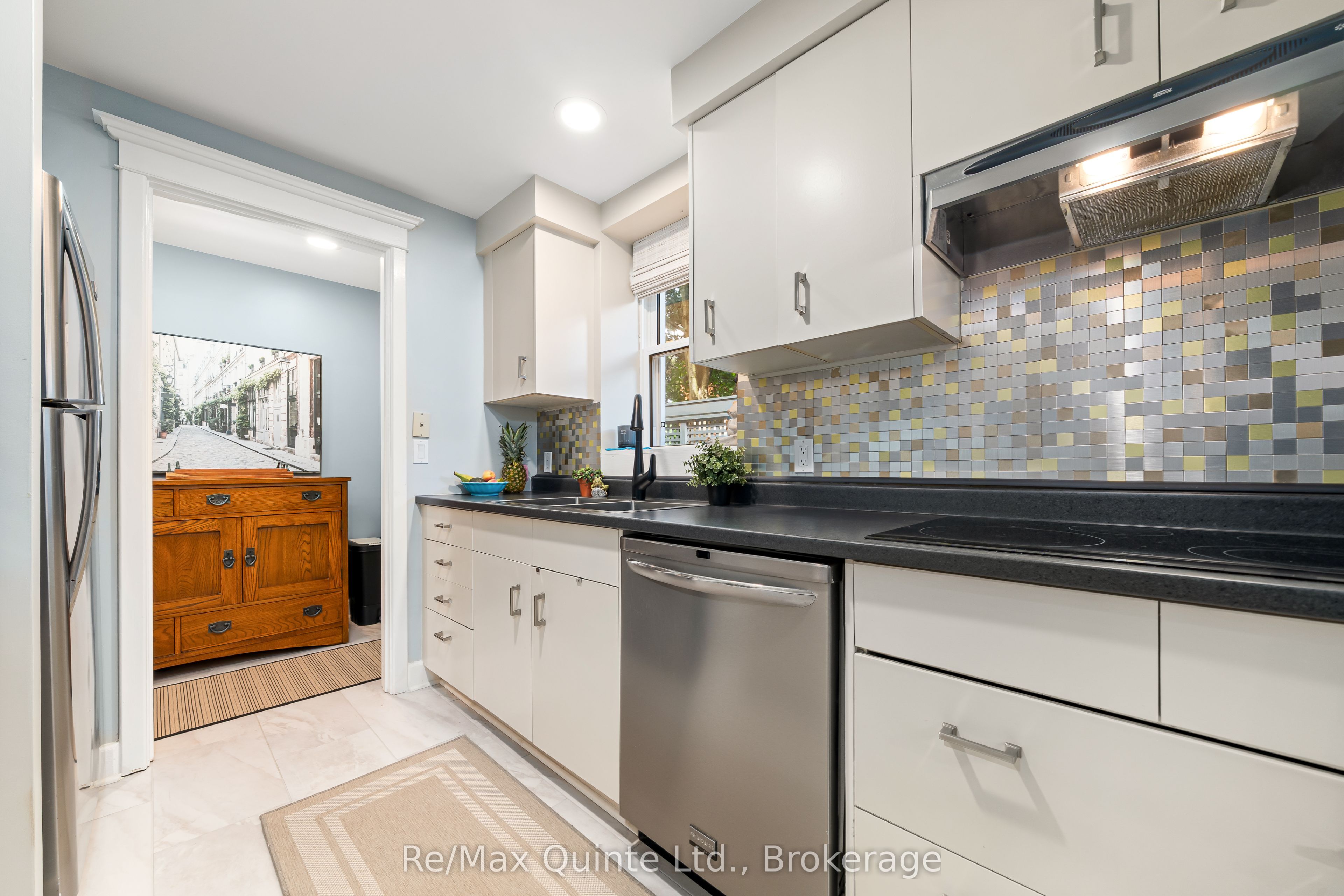 99 Bridge Street E 5 Property Photo 15