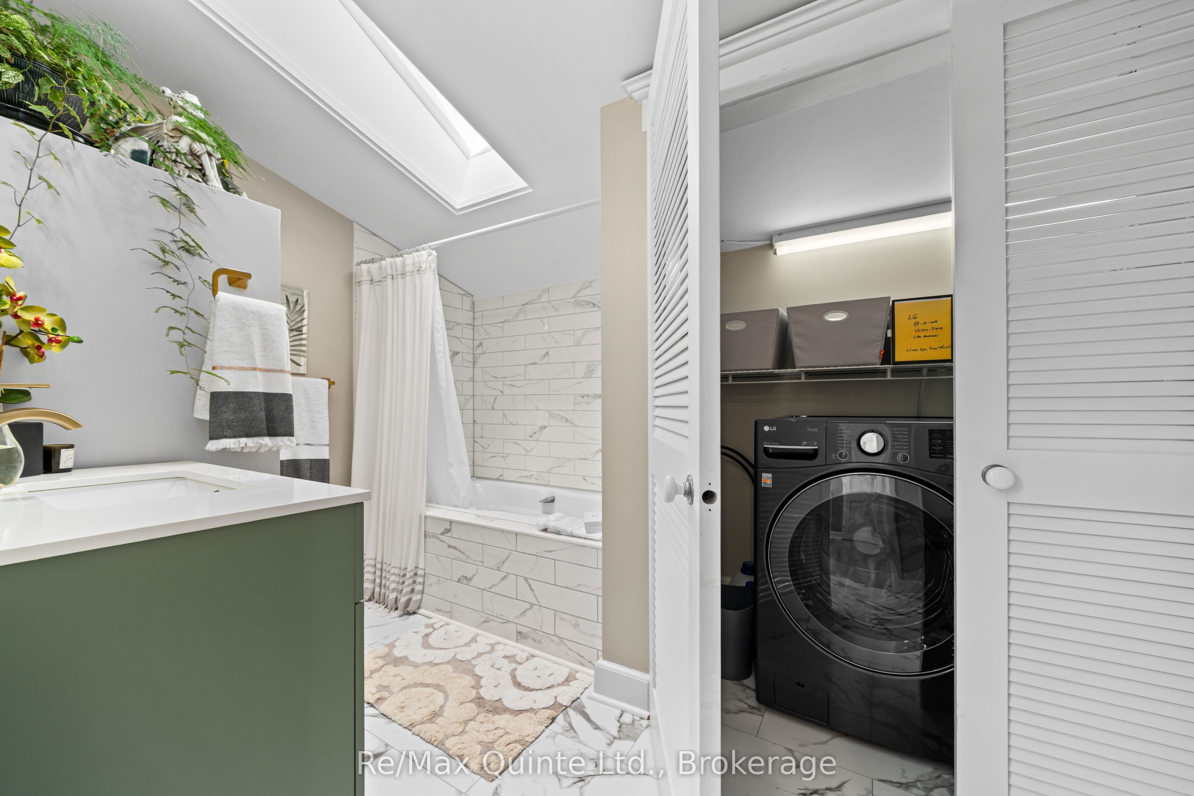99 Bridge Street E 5 Property Photo 24