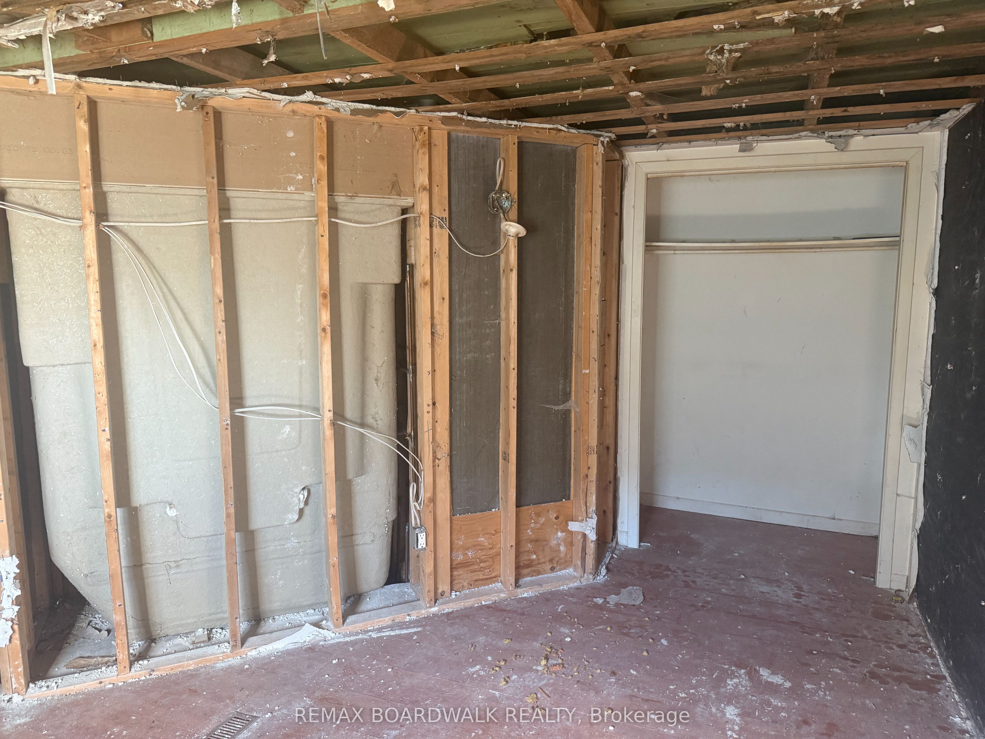 2415 Du Lac Road Property Photo 4