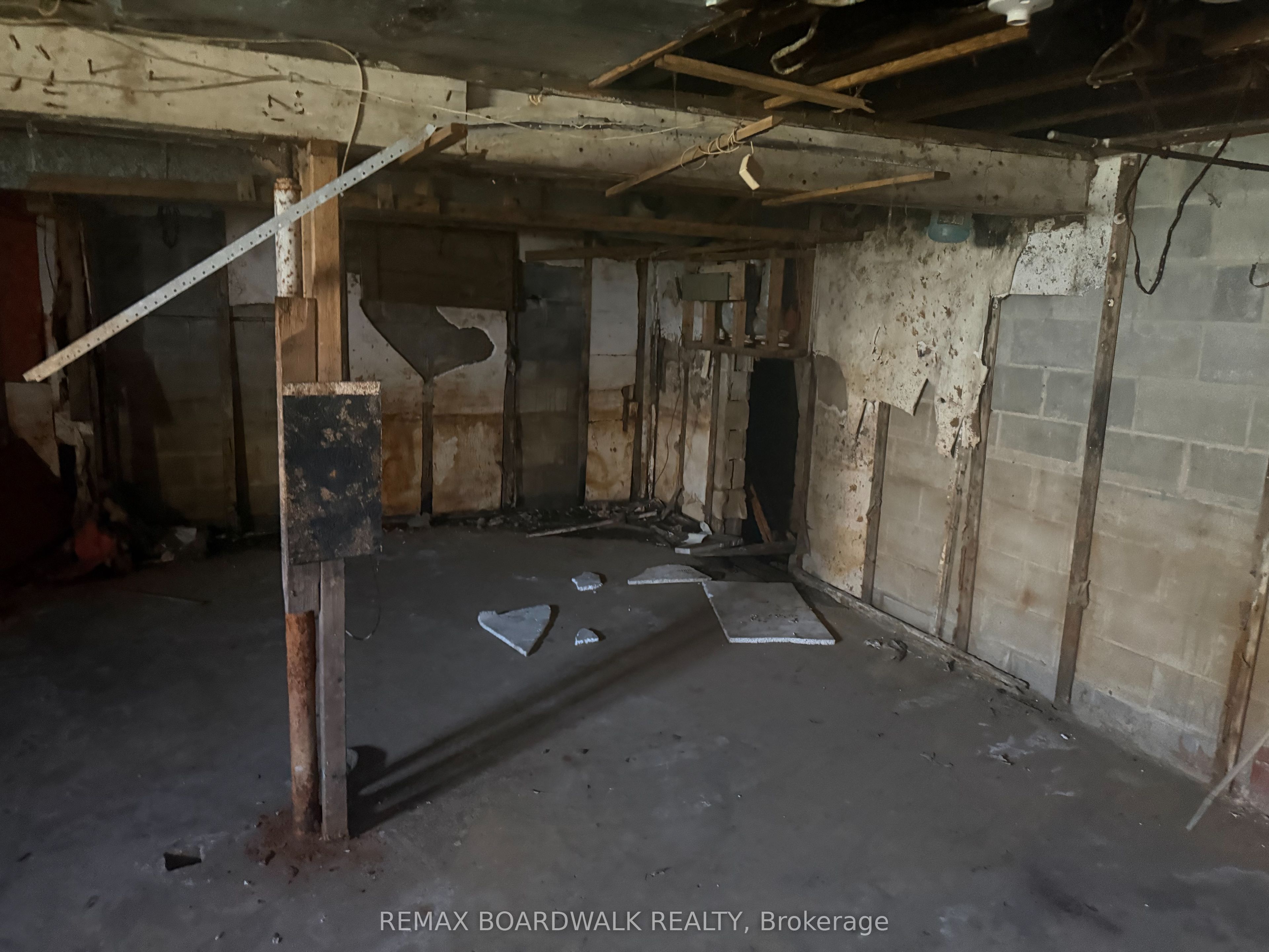 2415 Du Lac Road Property Photo 8