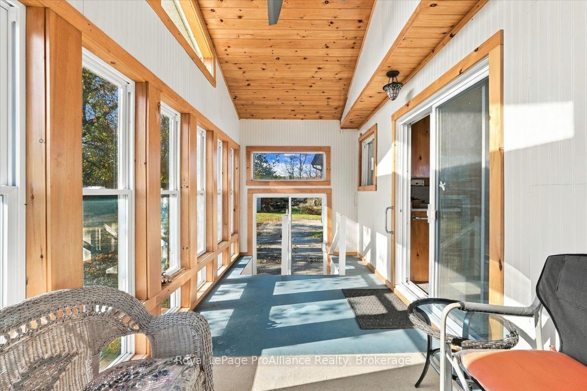 2096 Hollowview Road Property Photo 25
