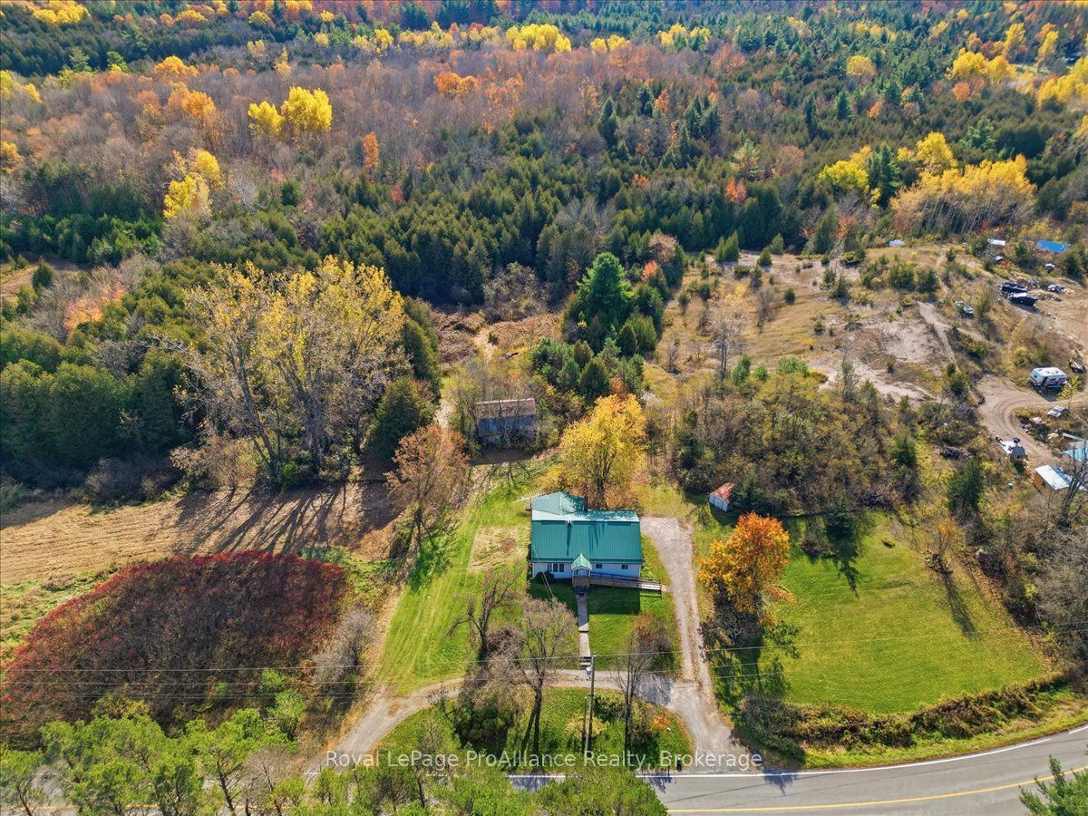 2096 Hollowview Road Property Photo 29