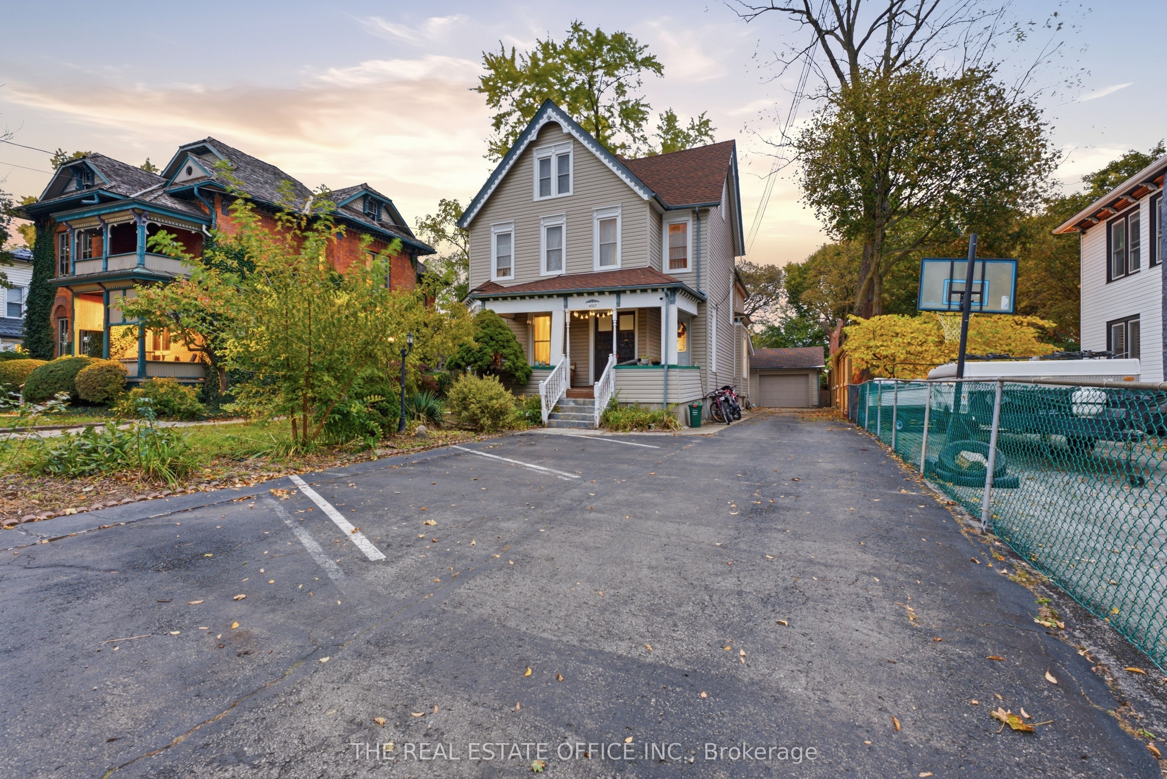 4327 Simcoe Street Property Photo 1